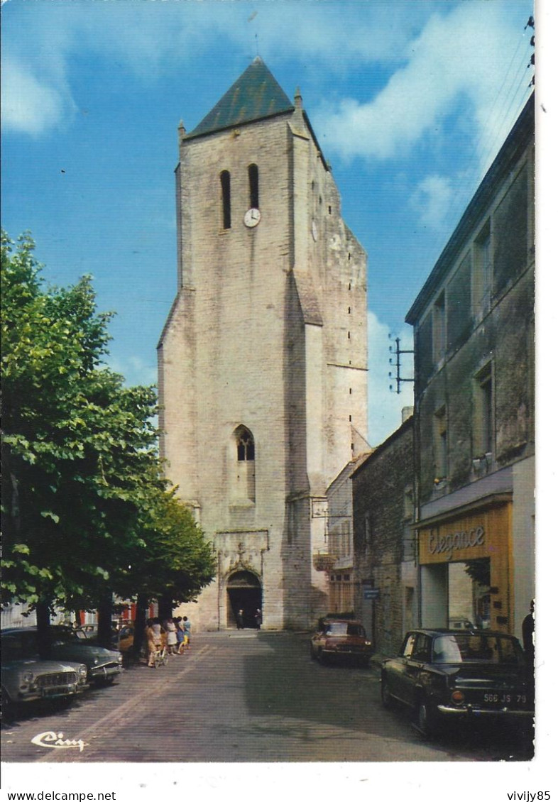 79 - CELLES SUR BELLE - T.Belle Vue Animée De L'Eglise Abbatiale Romane N. Dame - Celles-sur-Belle