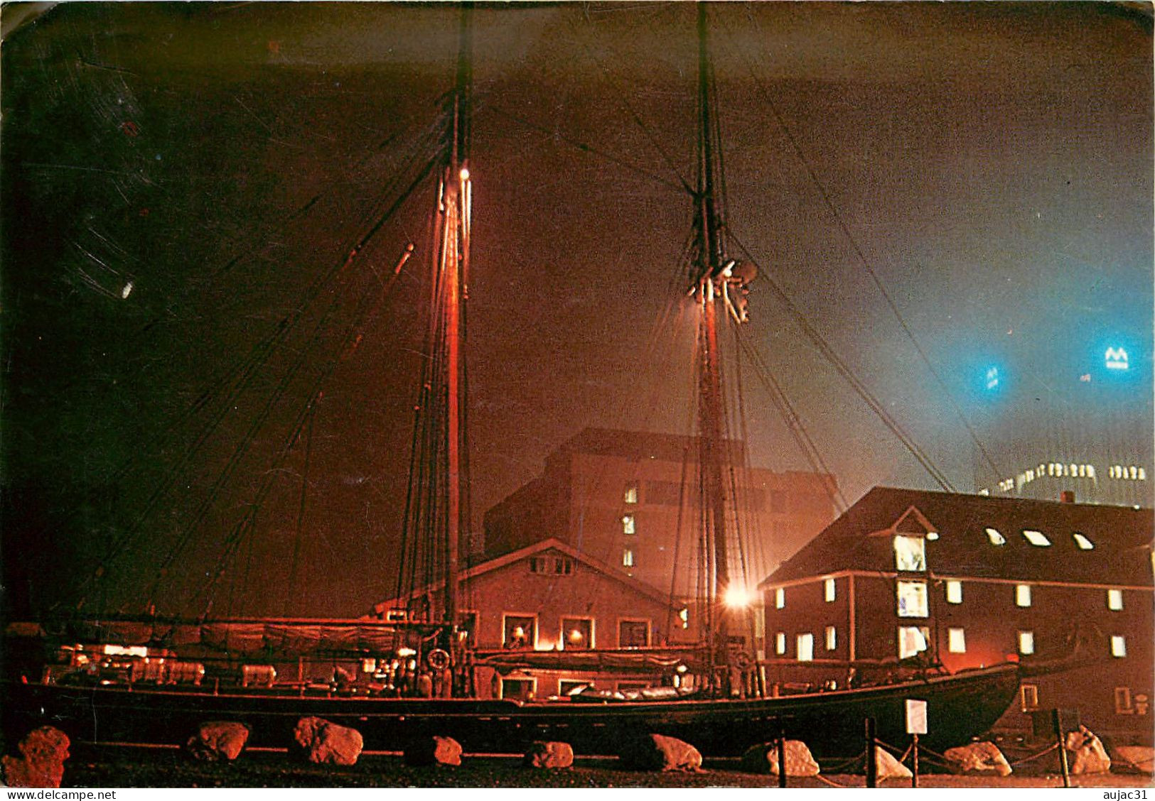 Canada - Nouvelle Ecosse - Halifax - Bateaux - Voiliers - Voilier - Bluenose II Resting After A Normal Tour Day - état - Halifax