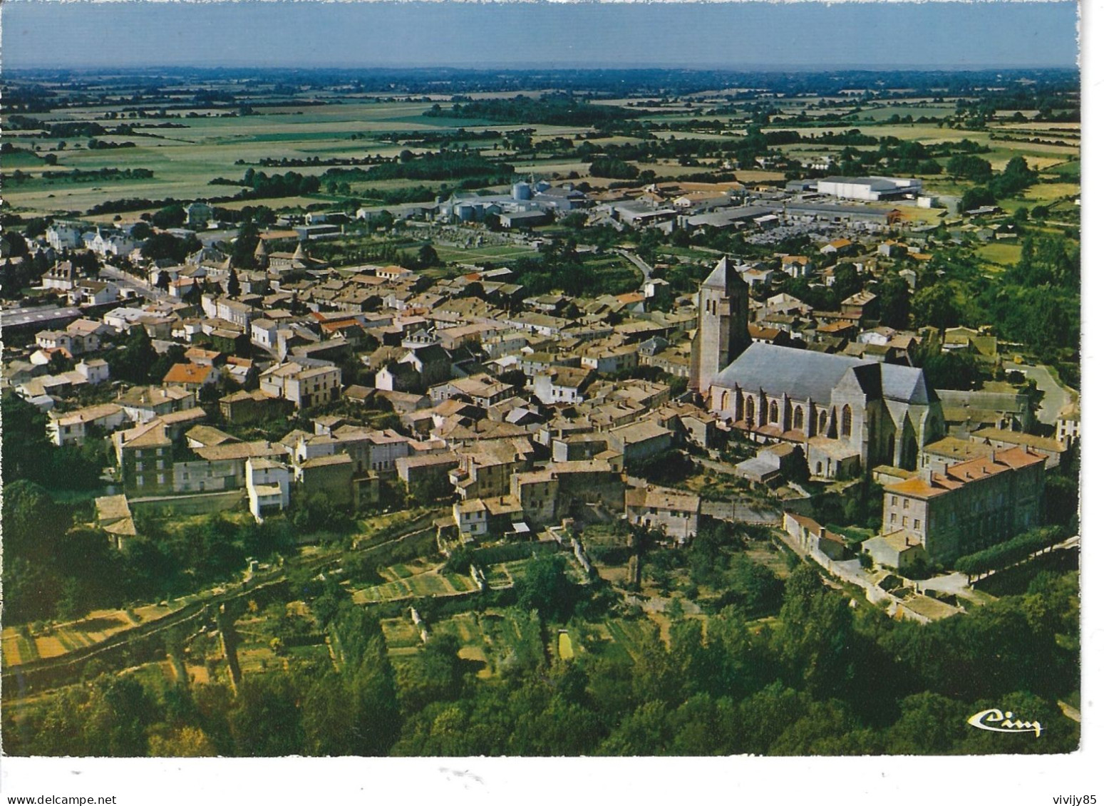 79 - CELLES SUR BELLE - T.Belle Vue Couleur " Vue Générale Aérienne " - Celles-sur-Belle