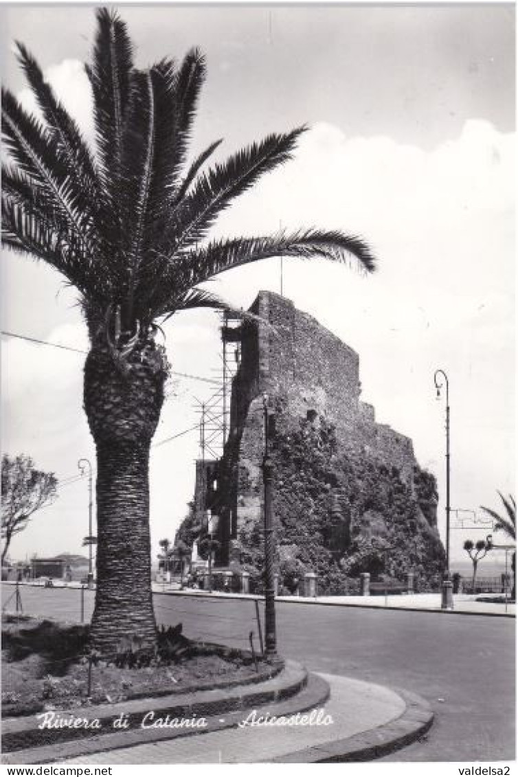 ACI CASTELLO - DINTORNI DI ACIREALE E CATANIA - GIARDINI CON PALMA E CASTELLO - 1962 - Acireale