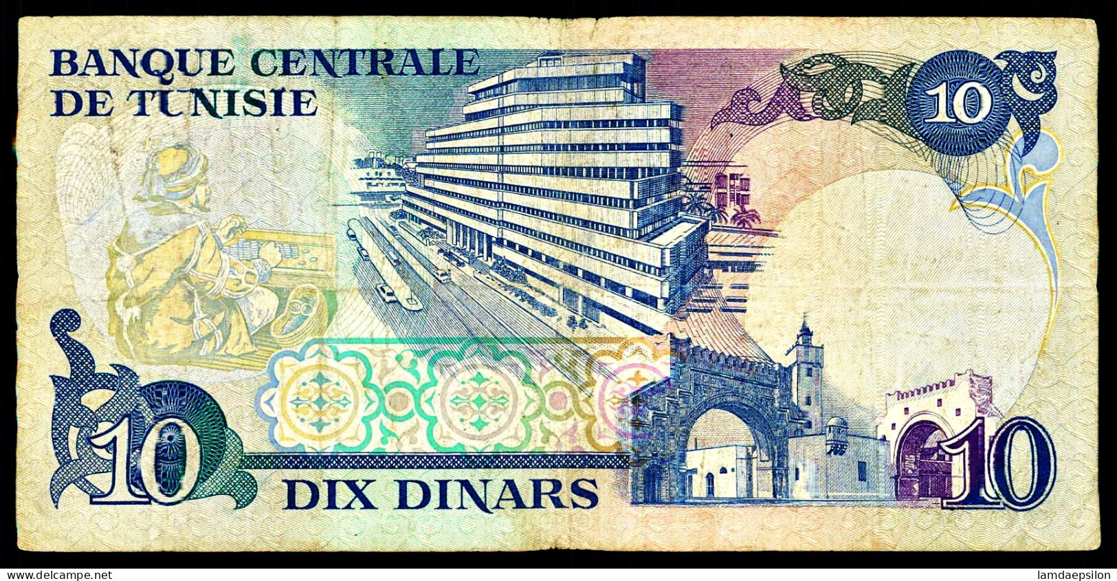 A9  TUNISIE   BILLETS DU MONDE   BANKNOTES  10 DINARS 1983 - Tunisie