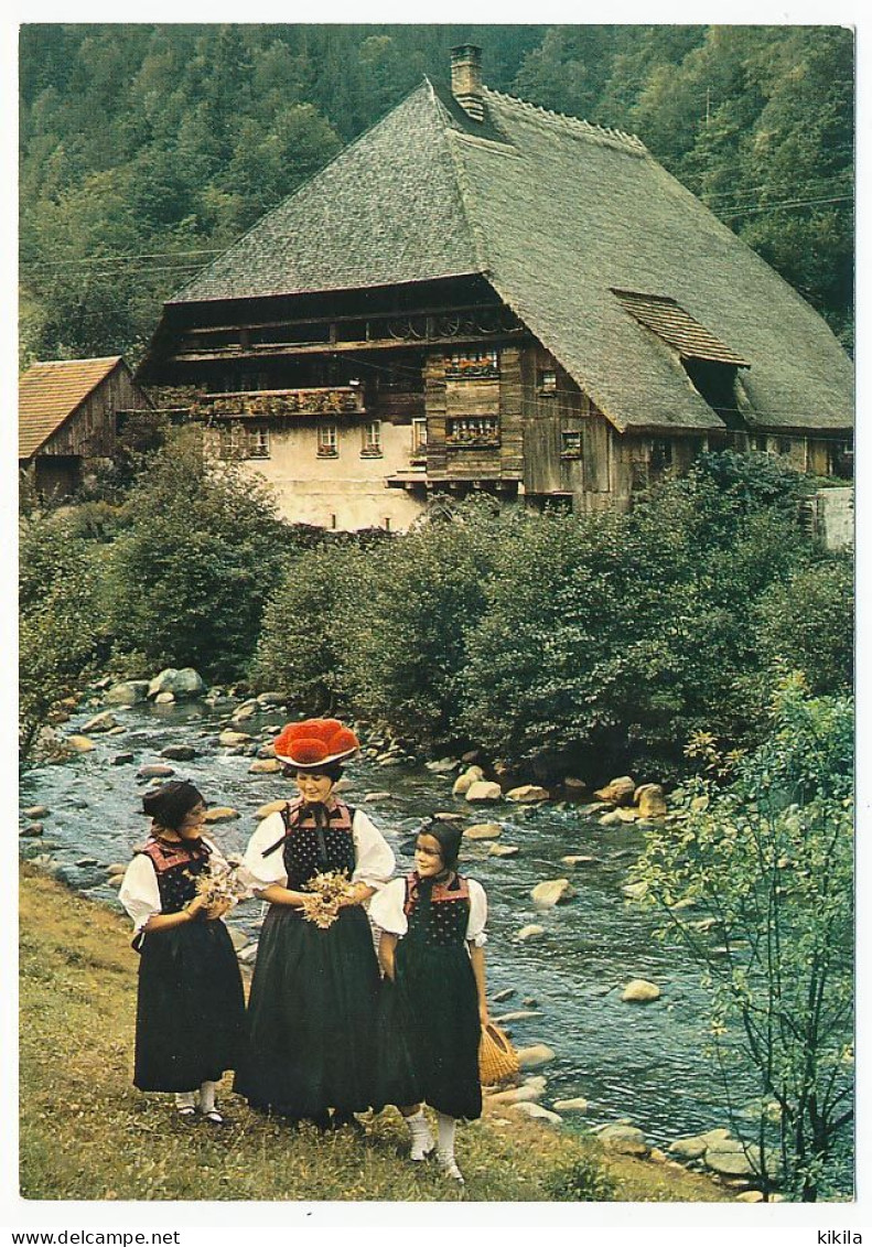 CPSM 10,5 X 15 Allemagne (164) Bade-Wurtemberg GUTACH Schwarzwald Tracht  Costume Folklorique Forêt Noire - Gutach (Schwarzwaldbahn)