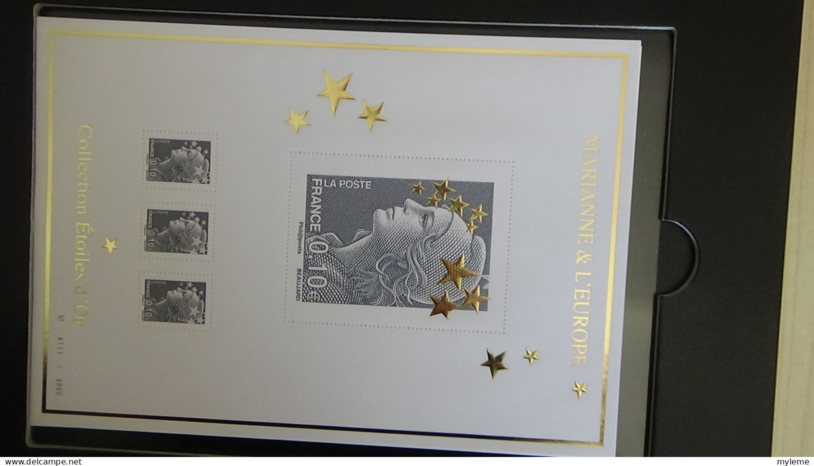 Coffret (ouvert) Marianne  collection Étoiles D'Or, contenant 15 Feuillets ** Numérotés - A saisir !!!