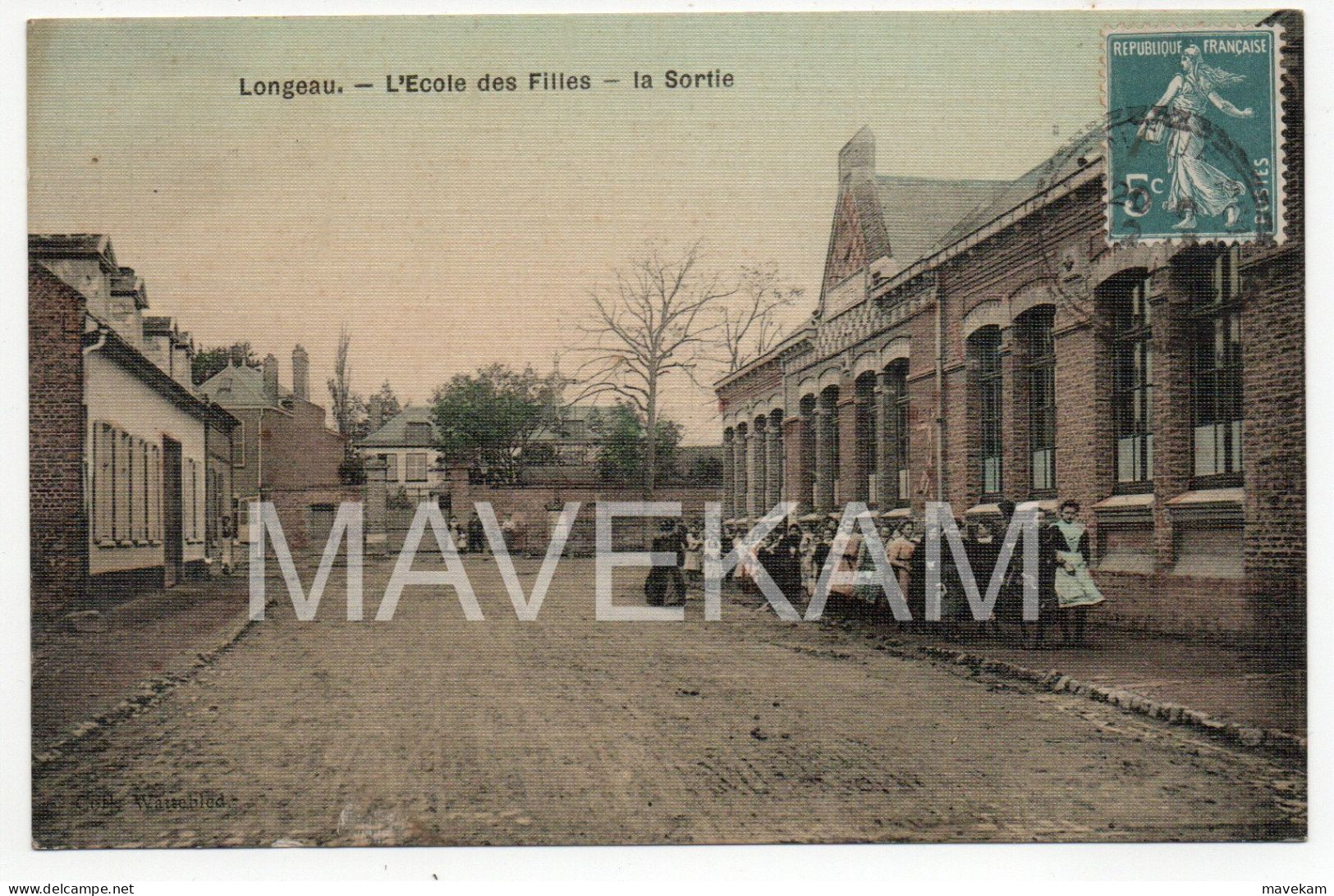 Cpa Animée  " Longeau. -L'Ecole Des Filles - La Sortie " - Longueau