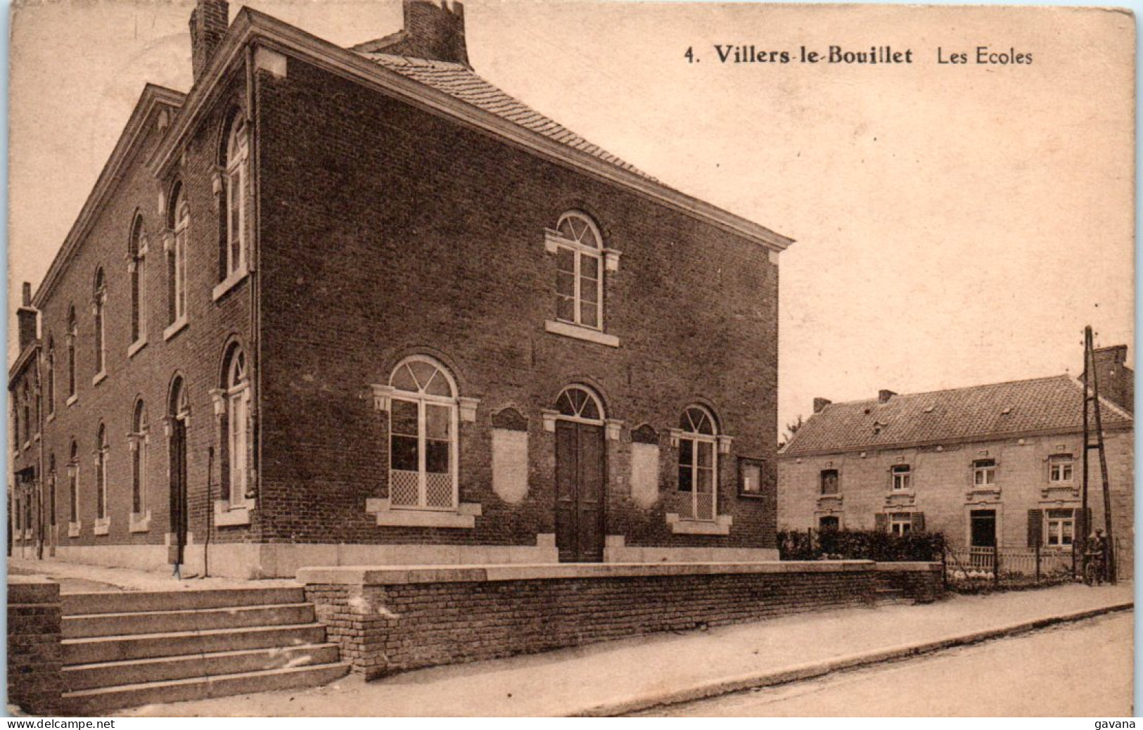 VILLERS-le-BOUILLET - Les écoles  - Villers-le-Bouillet
