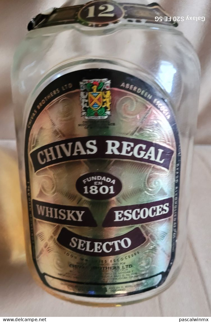 VINTAGE (RARE) : Bouteille Vide + Boîte Ltd Emission CHIVAS REGAL (VENEZUELA)