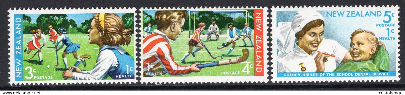 New Zealand 1971 Heatlth - Hockey & Dental Health Set MNH (SG 960-962) - Nuevos