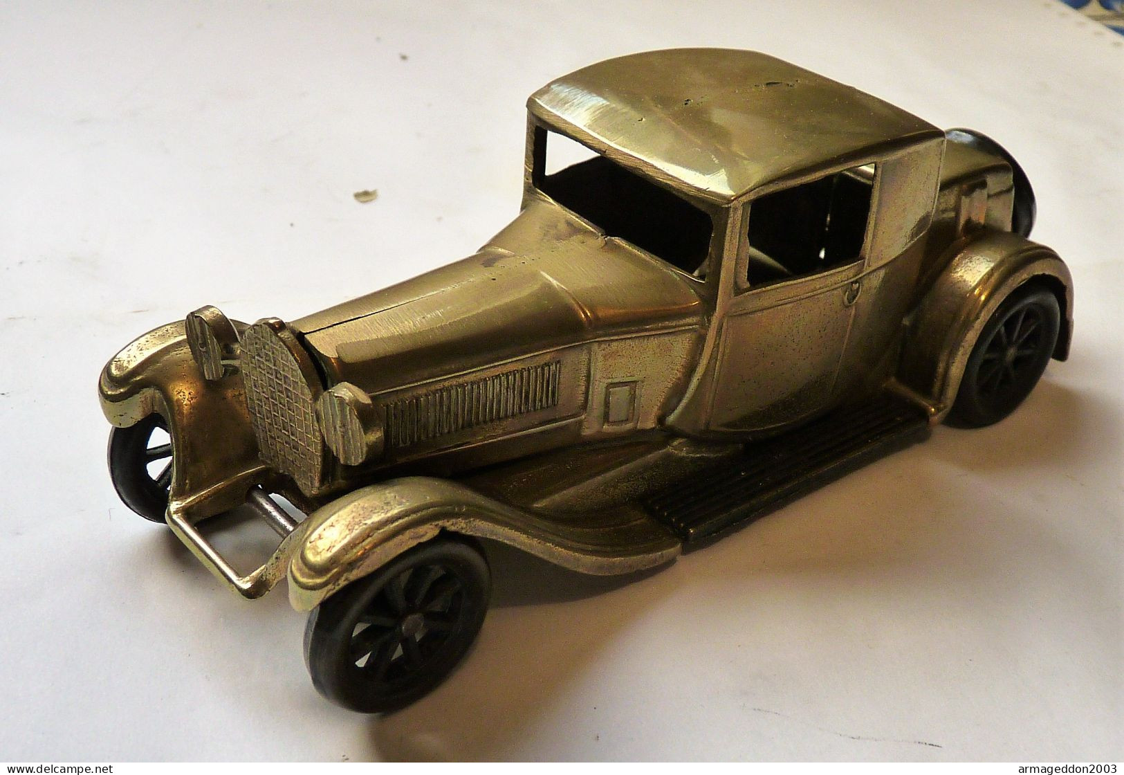 SCULPTURE VOITURE BUGATTI TYPE 44 De 1928 EN LAITON MADE IN ITALY TBE - Other & Unclassified