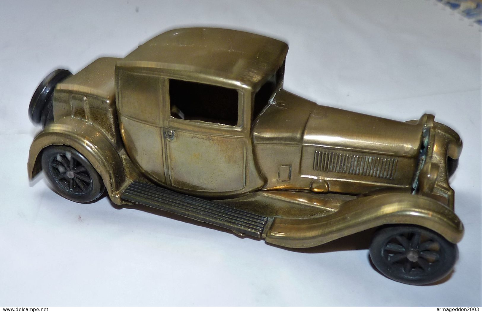 SCULPTURE VOITURE BUGATTI TYPE 44 De 1928 EN LAITON MADE IN ITALY TBE - Other & Unclassified