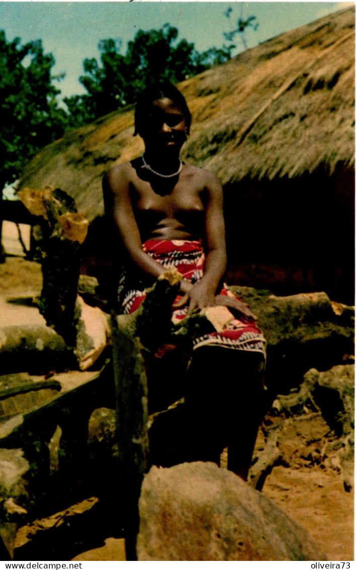 GUINÉ - PORTUGUESA - Rapariga Fula (Bissau) - Guinea-Bissau