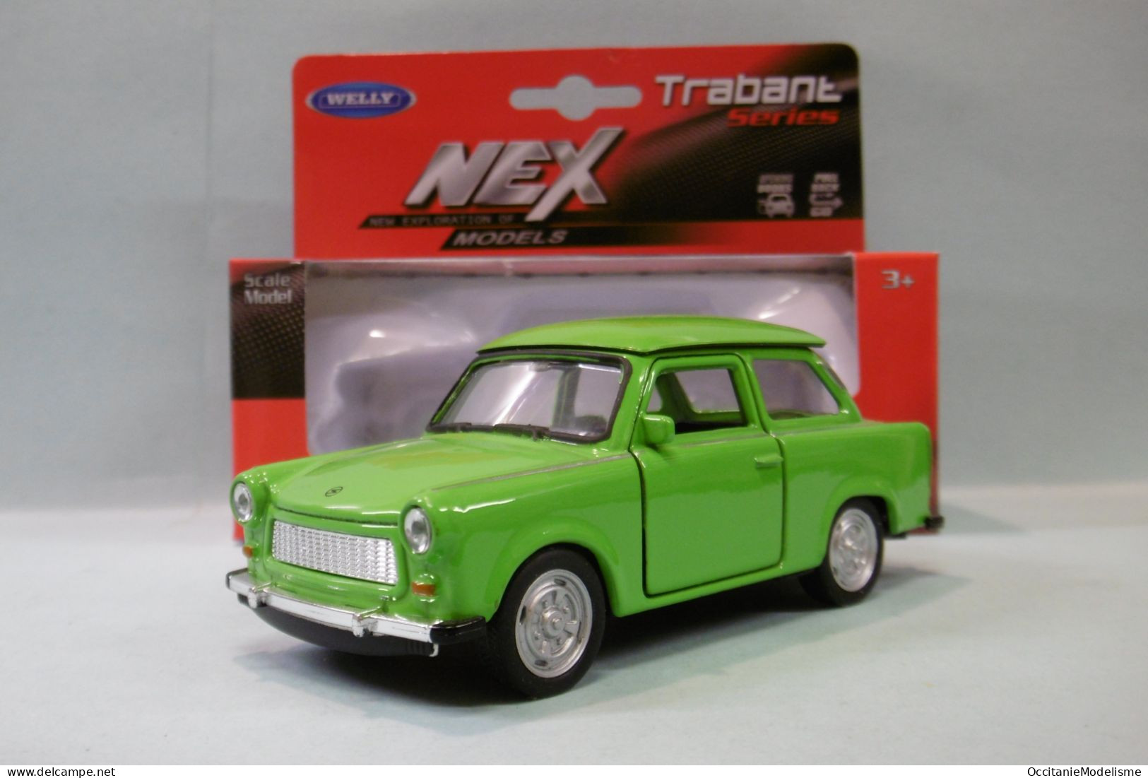 Welly Nex - TRABANT 601 Vert Réf. 43654 BO 1/32 - Echelle 1:32