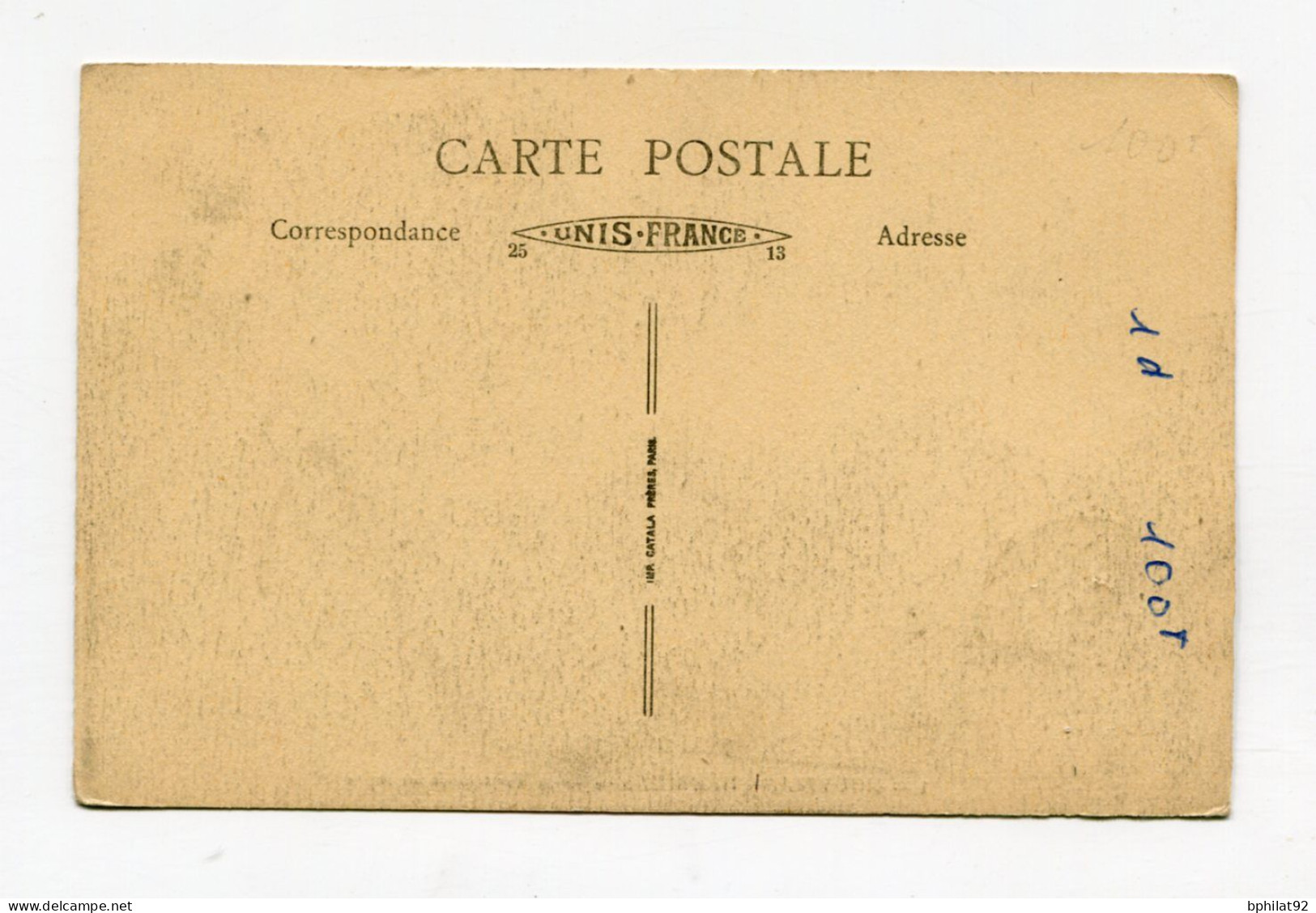 !!! NOUVELLES HEBRIDES, CACHET DE PORT VILLA SUR CPA NON VOYAGEE - Storia Postale