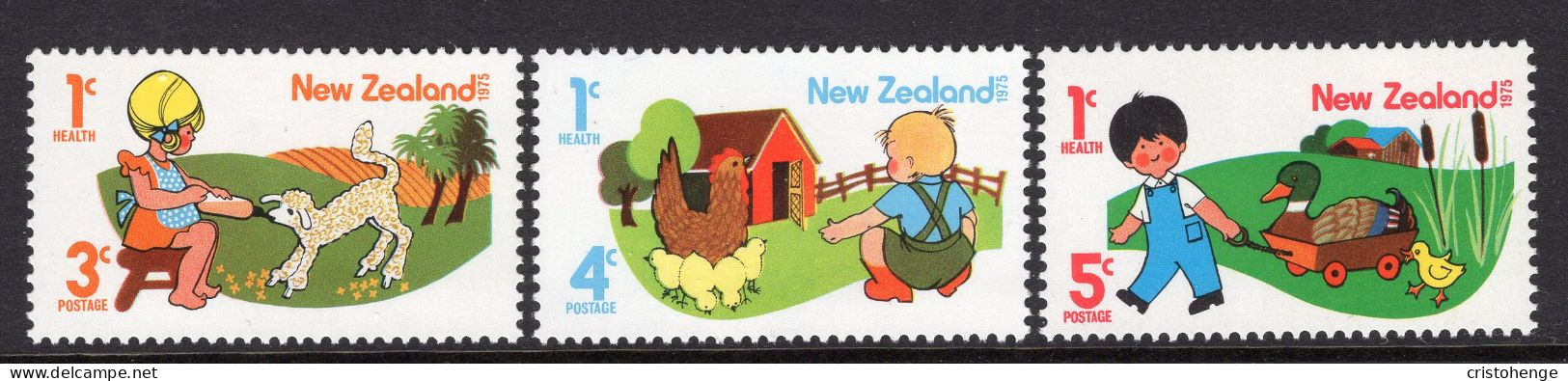 New Zealand 1975 Health - Children & Baby Animals Set MNH (SG 1079-1081) - Neufs