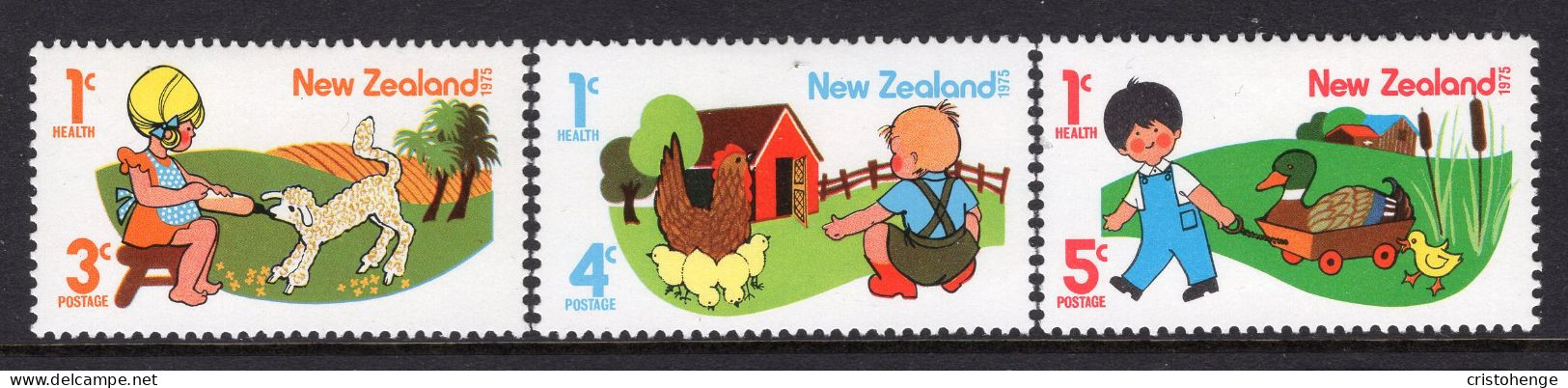 New Zealand 1975 Health - Children & Baby Animals Set HM (SG 1079-1081) - Nuevos