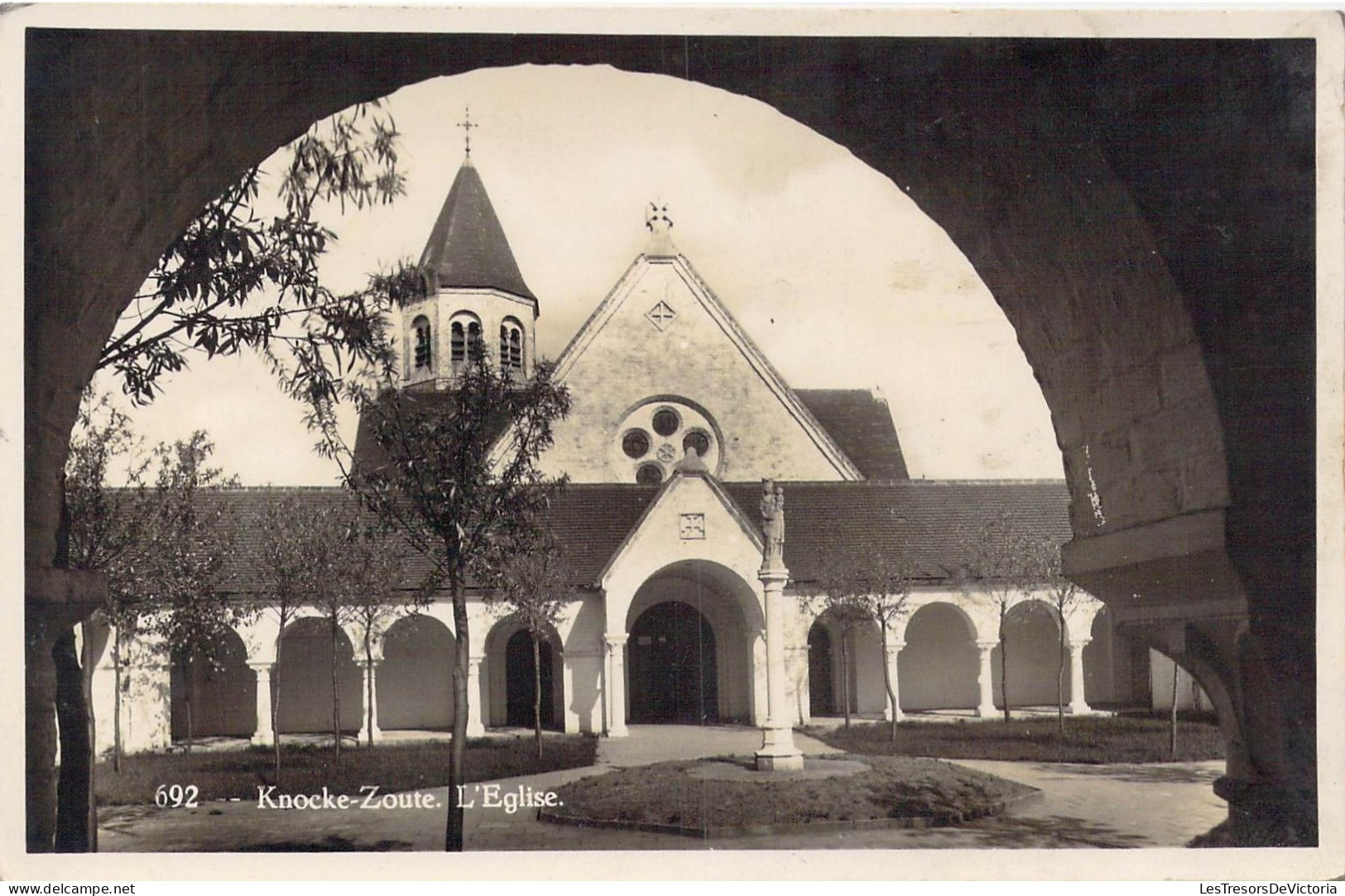 BEGIQUE - Knocke-Zoute - L'Eglise - Carte Postale Ancienne - Knokke