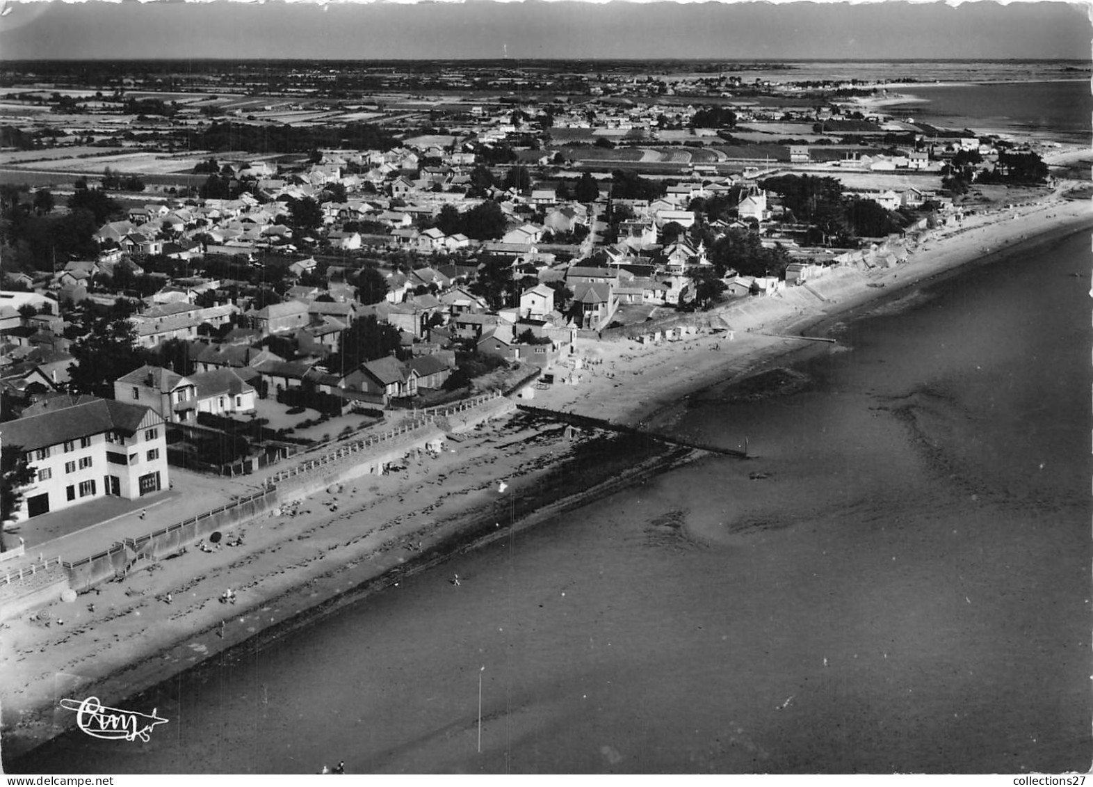 44-LA-BERNERIE-EN-RETZ- PLACE STE-ANNE ET PLAGE DES CARRES VUE AERIENNE - La Bernerie-en-Retz