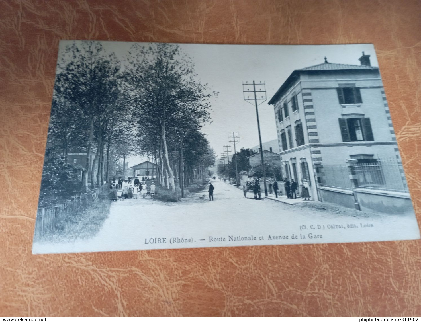 8H/18- Route Nationale Et Avenue De La Gare - Loire Sur Rhone