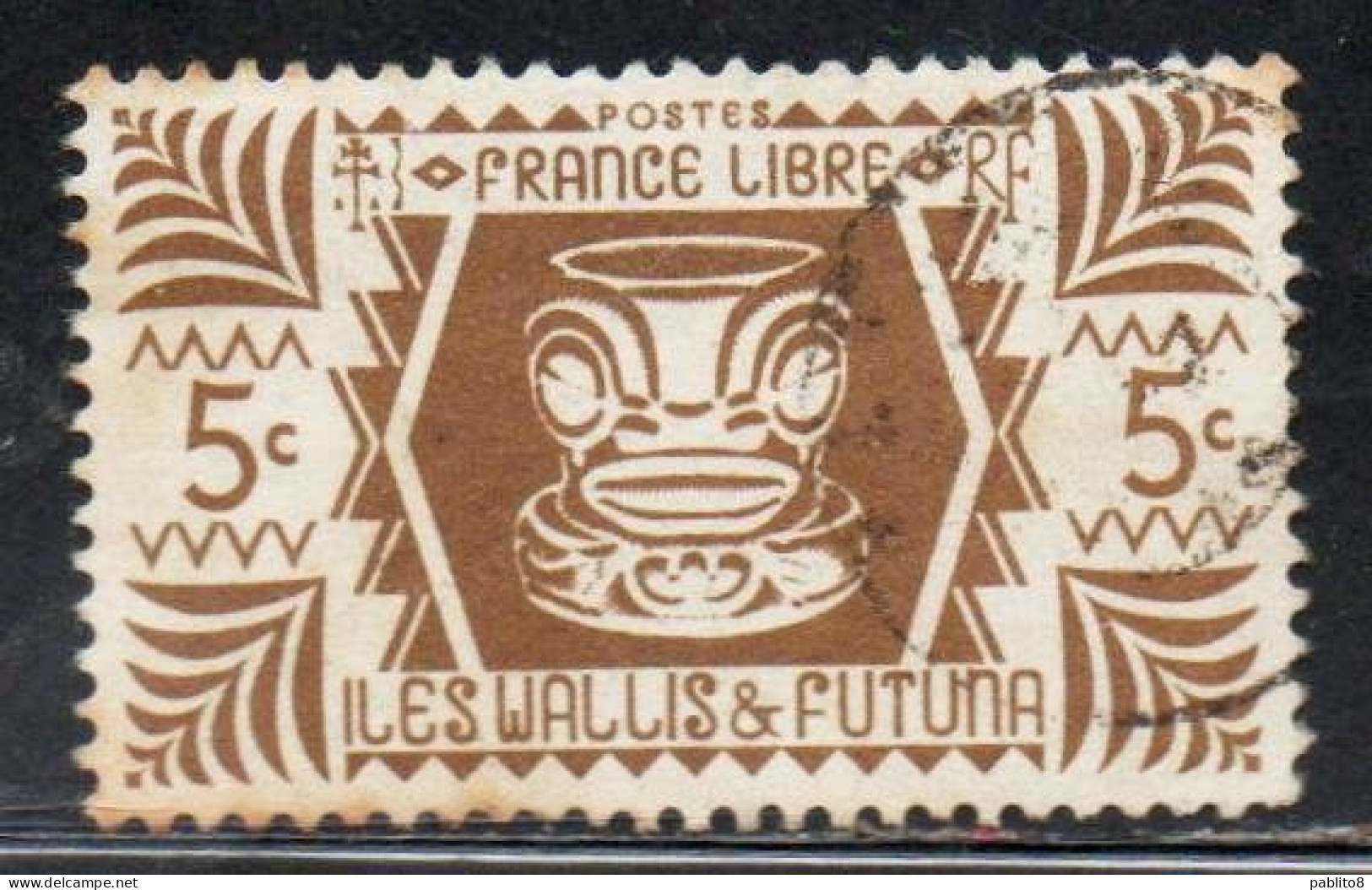 WALLIS AND FUTUNA ISLANDS 1944 IVI POO BONE CARVING IN TIKI DESIGN 5c USED USATO OBLITERE' - Gebraucht