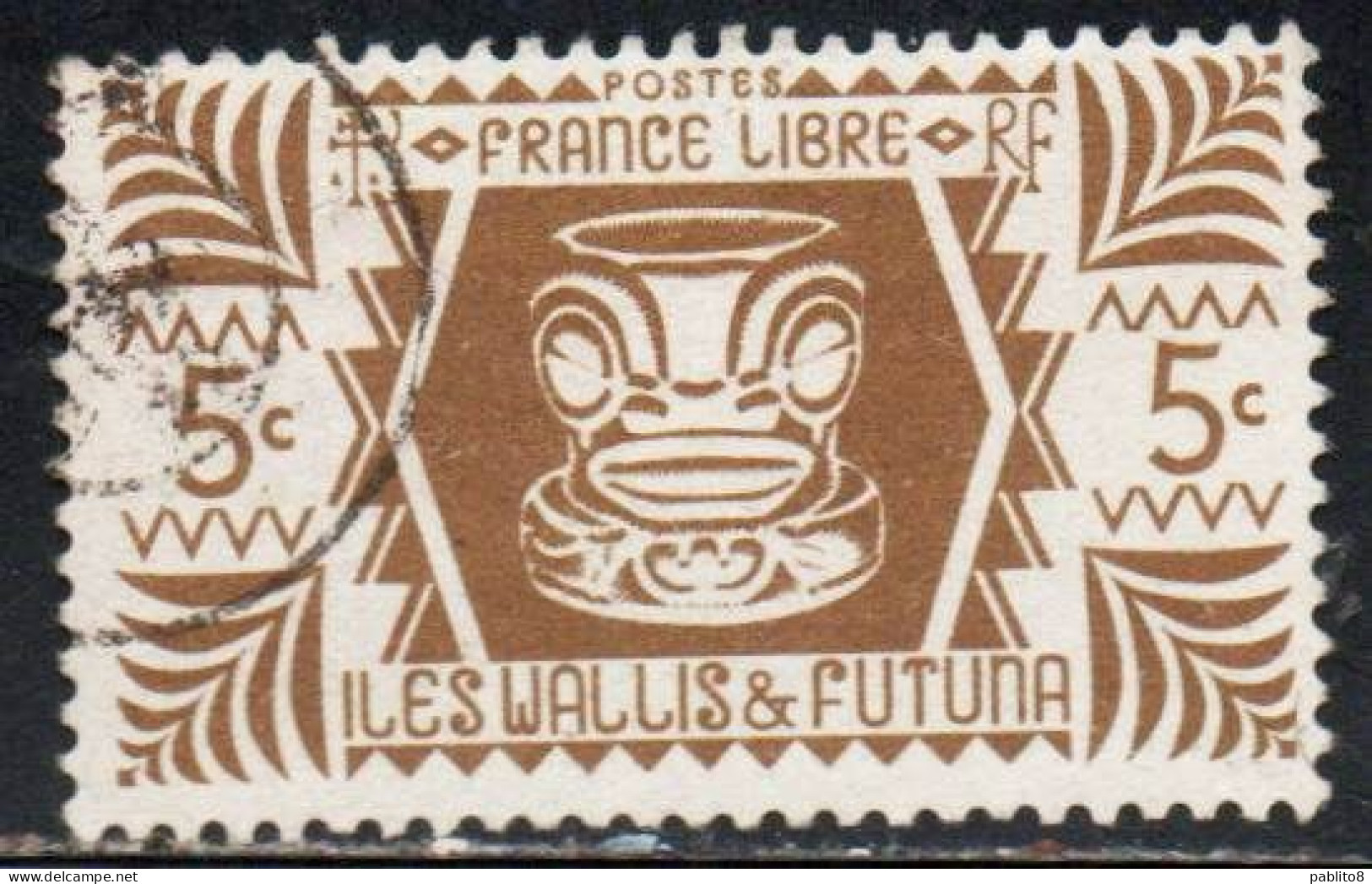 WALLIS AND FUTUNA ISLANDS 1944 IVI POO BONE CARVING IN TIKI DESIGN 5c USED USATO OBLITERE' - Used Stamps