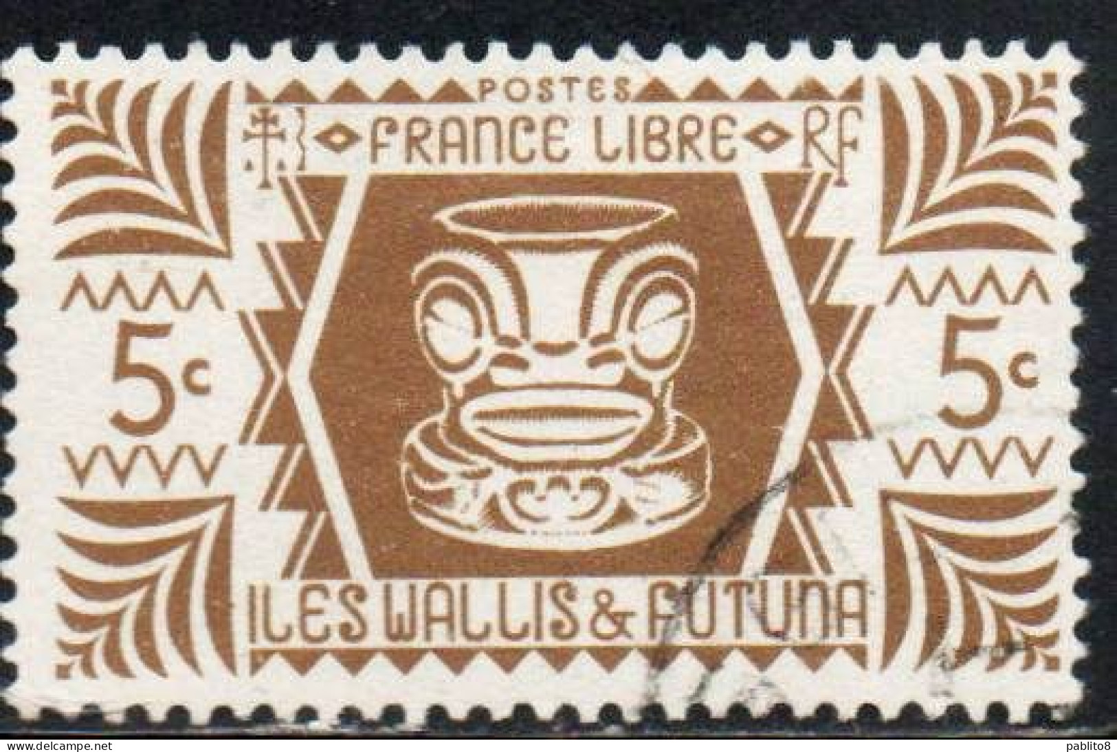 WALLIS AND FUTUNA ISLANDS 1944 IVI POO BONE CARVING IN TIKI DESIGN 5c USED USATO OBLITERE' - Used Stamps