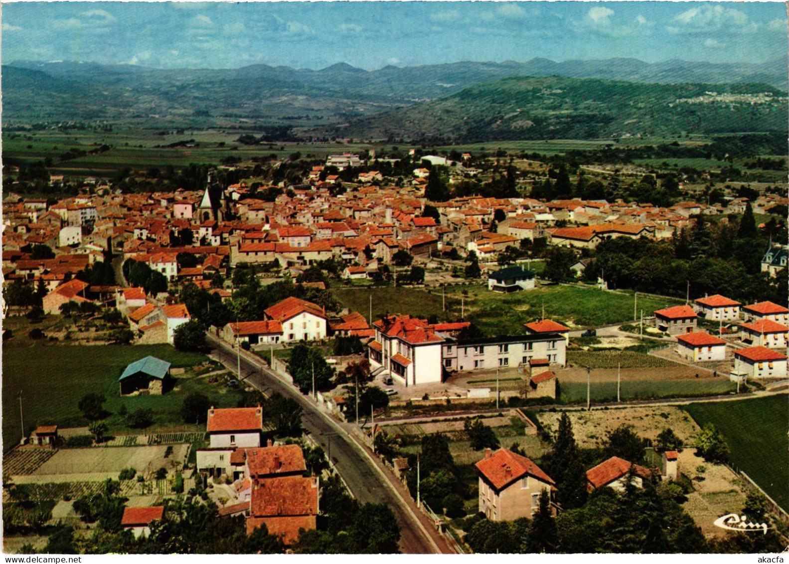 CPM Vic-le-Comte Vue Aerienne FRANCE (1304742) - Vic Le Comte