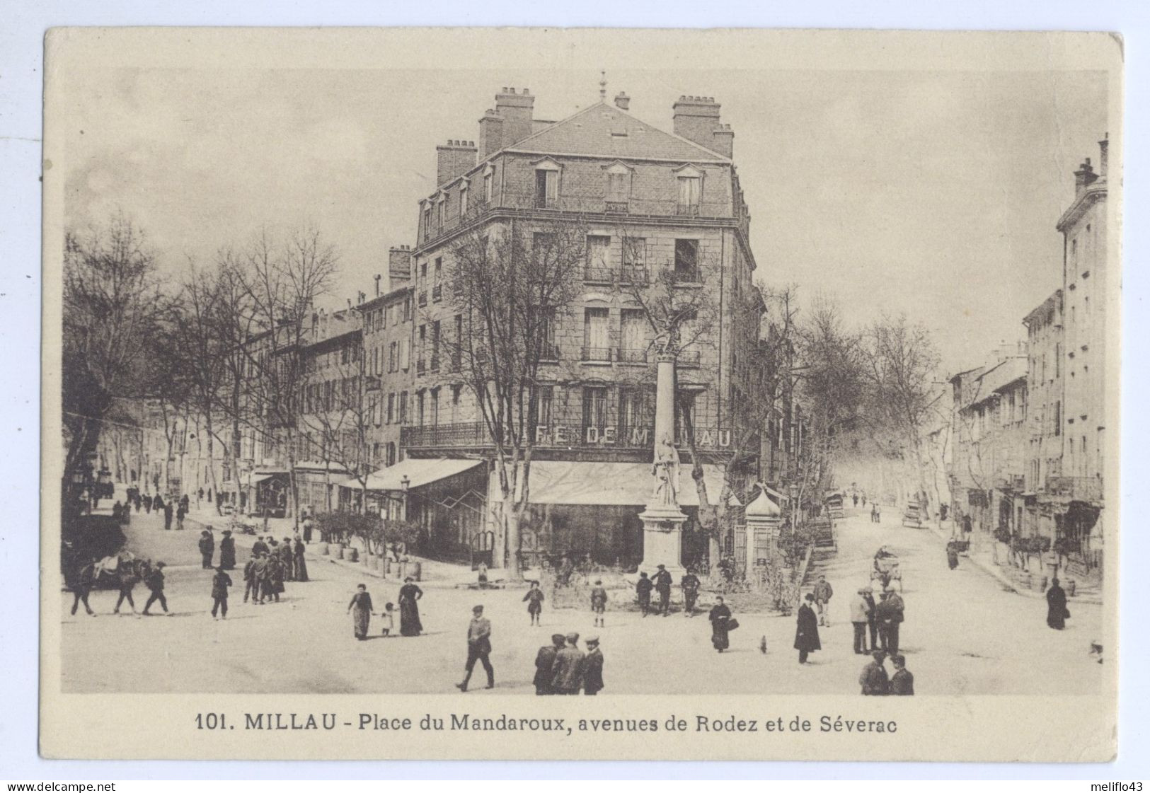 12/ CPA A - Millau - Place De Mandaroux, Avenues De Rodez Et De Séverac - Millau