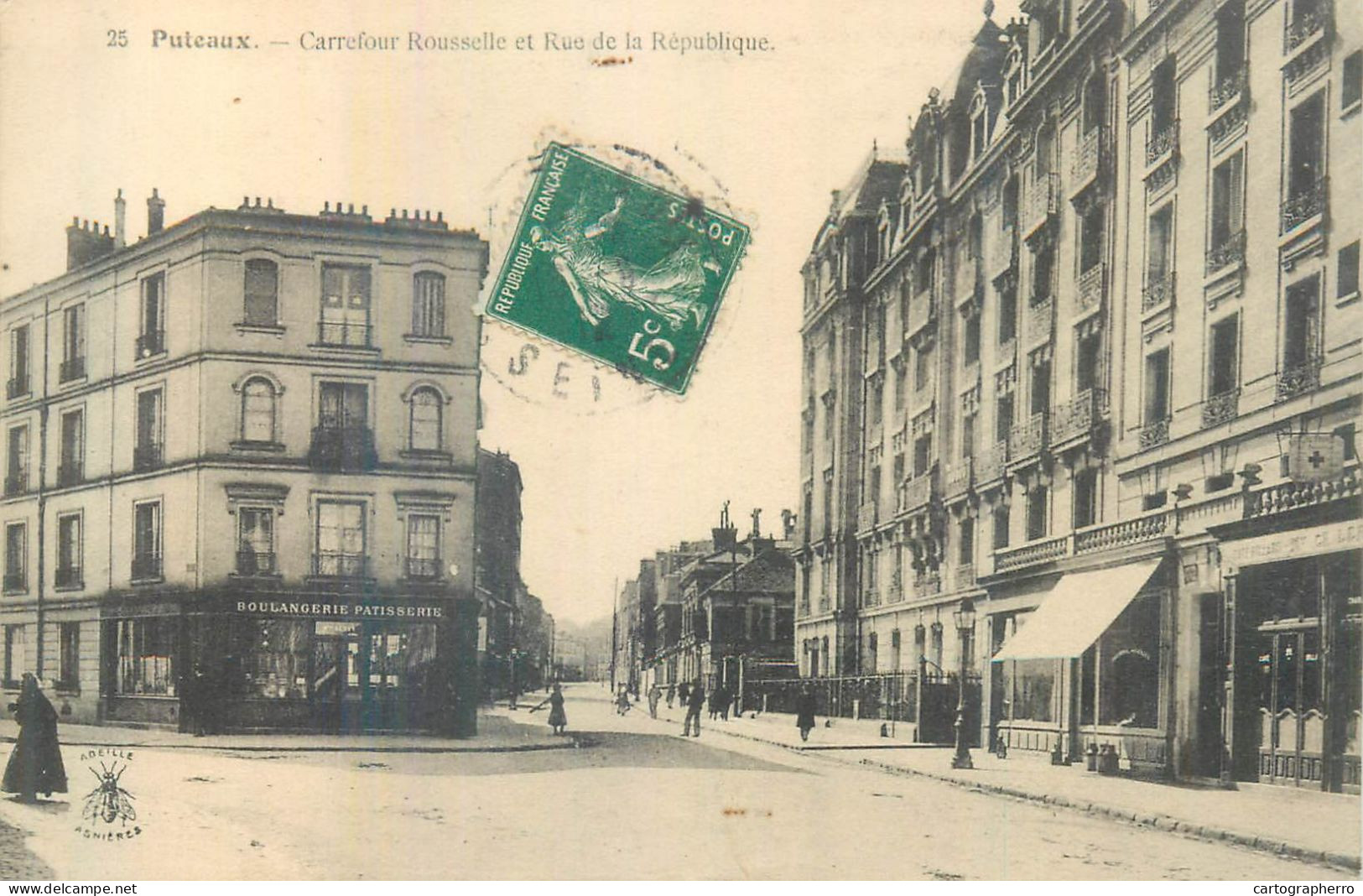 France Puteaux Carrefour Rousselle Et Rue De La Republique - Ile-de-France