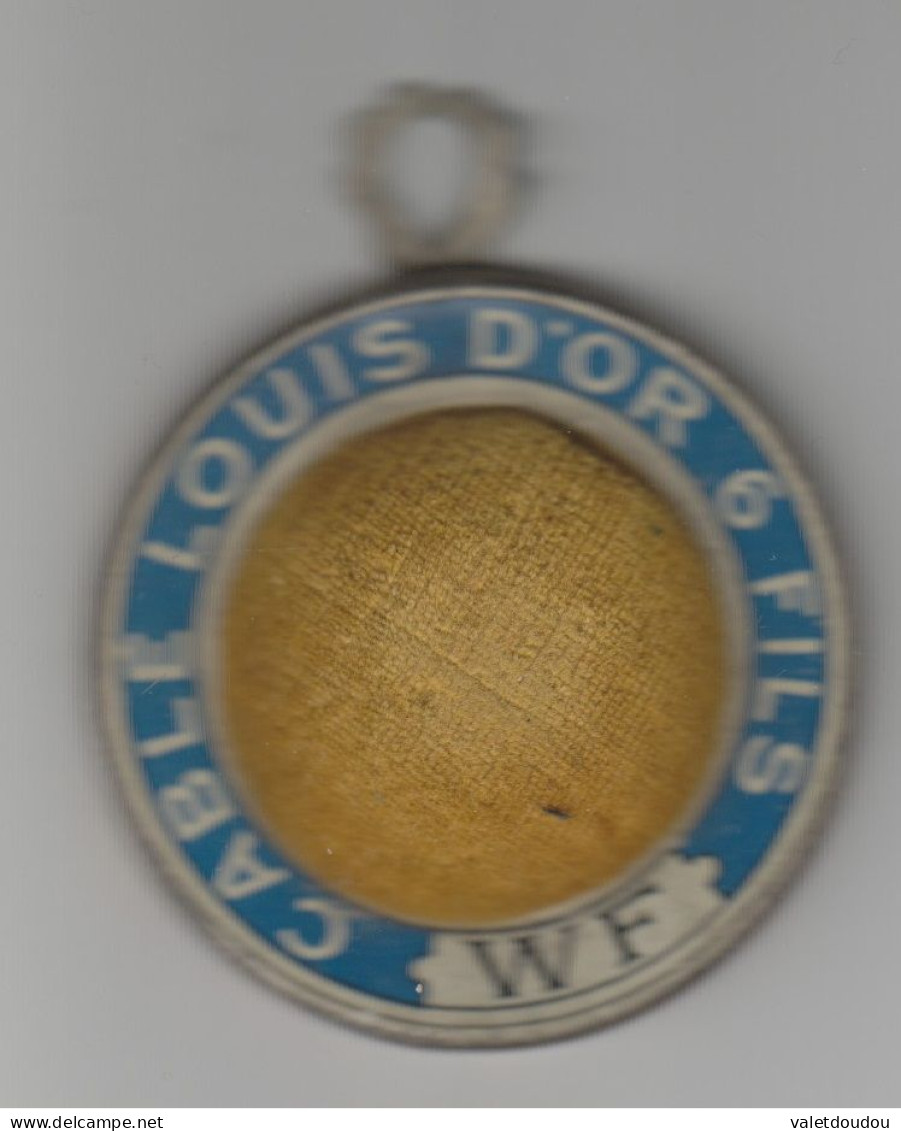 Pique-aiguilles Ancien Tôle Lithographiée "Câble Louis D'Or 6 Fils WF" (couture) - Other & Unclassified