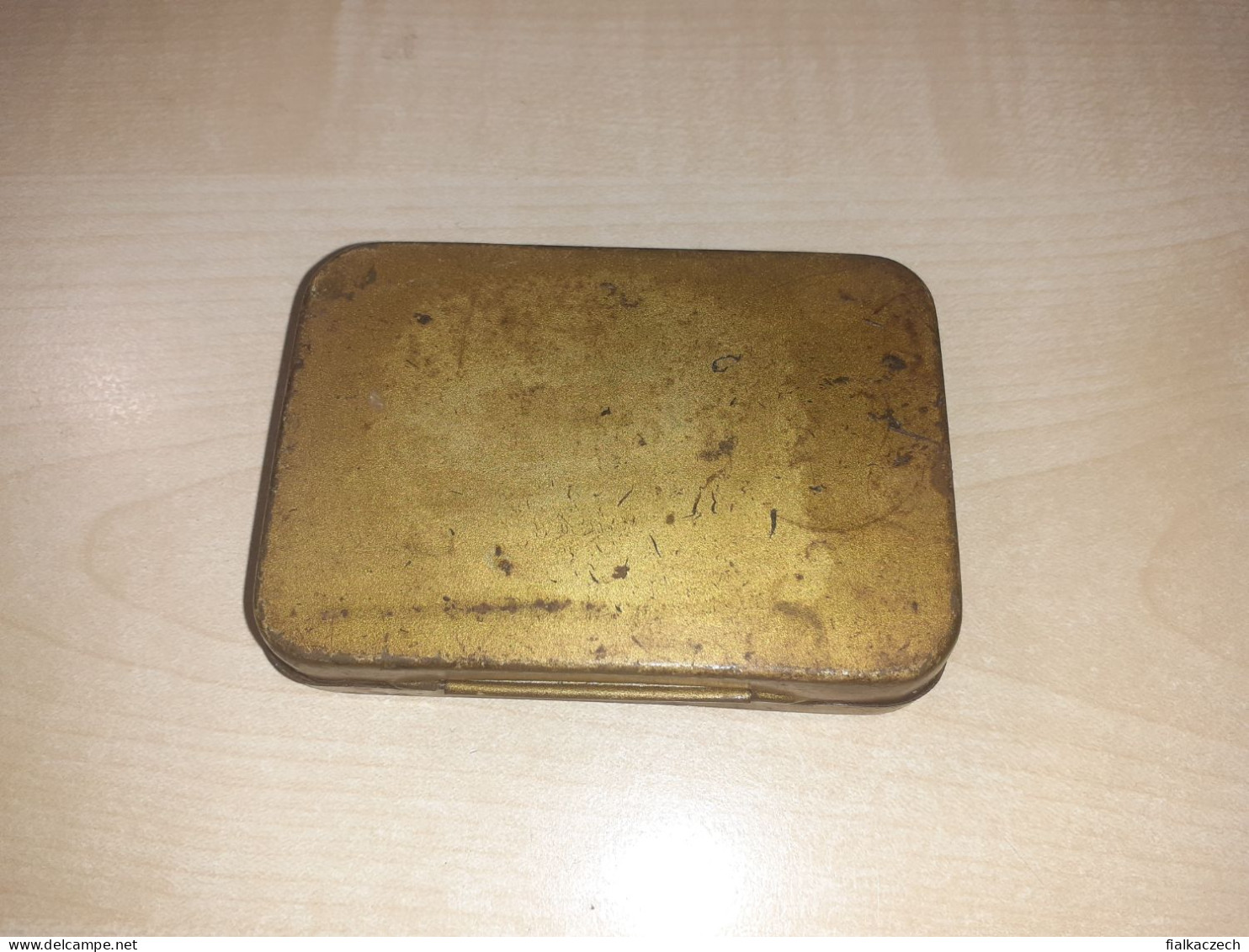 Old gold PEZ box, Pez peppermint spezial, 8x5 cm