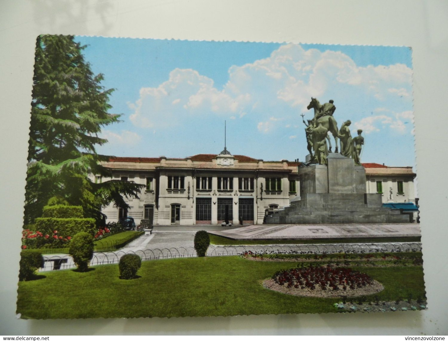 Cartolina Viaggiata "BUSTO ARSIZIO Piazzale Stazione" 1962 - Busto Arsizio