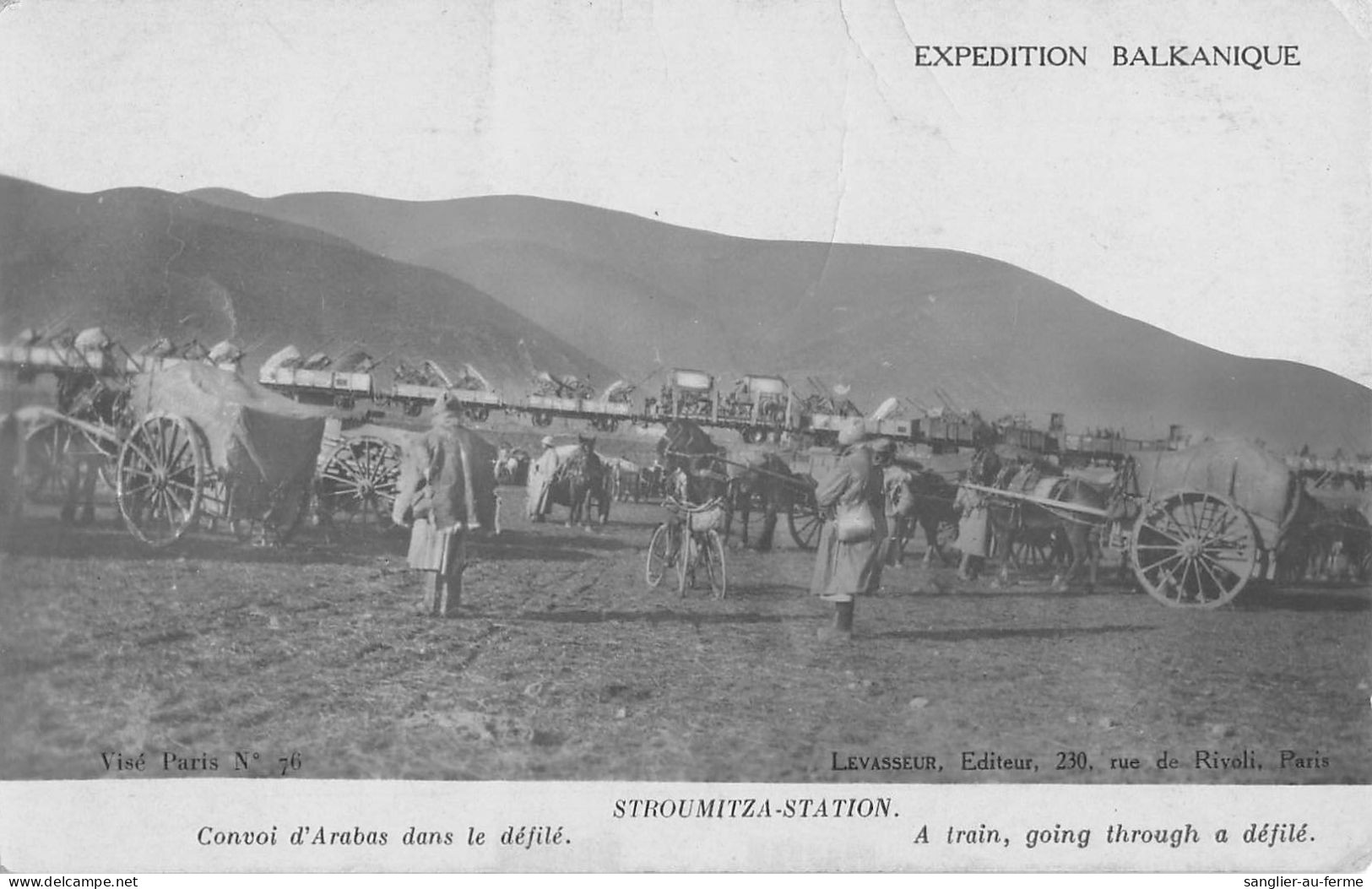 CPA MACEDOINE EXPEDITION BALKANIQUE STROUMITZA STATION CONVOI D'ARABAS DANS LE DEFILE - Macedonia Del Norte