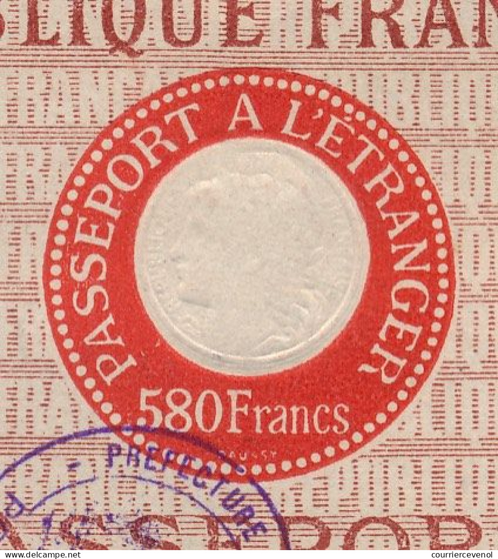 FRANCE - Passeport à L' Etranger - 580 Francs - 1952 - Unclassified