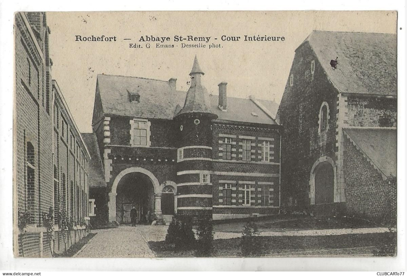 Rochefort (Belgique, Namur) : La Cour Intérieur De L'Abbaye Saint-Remy En 1907 (animé) PF. - Rochefort