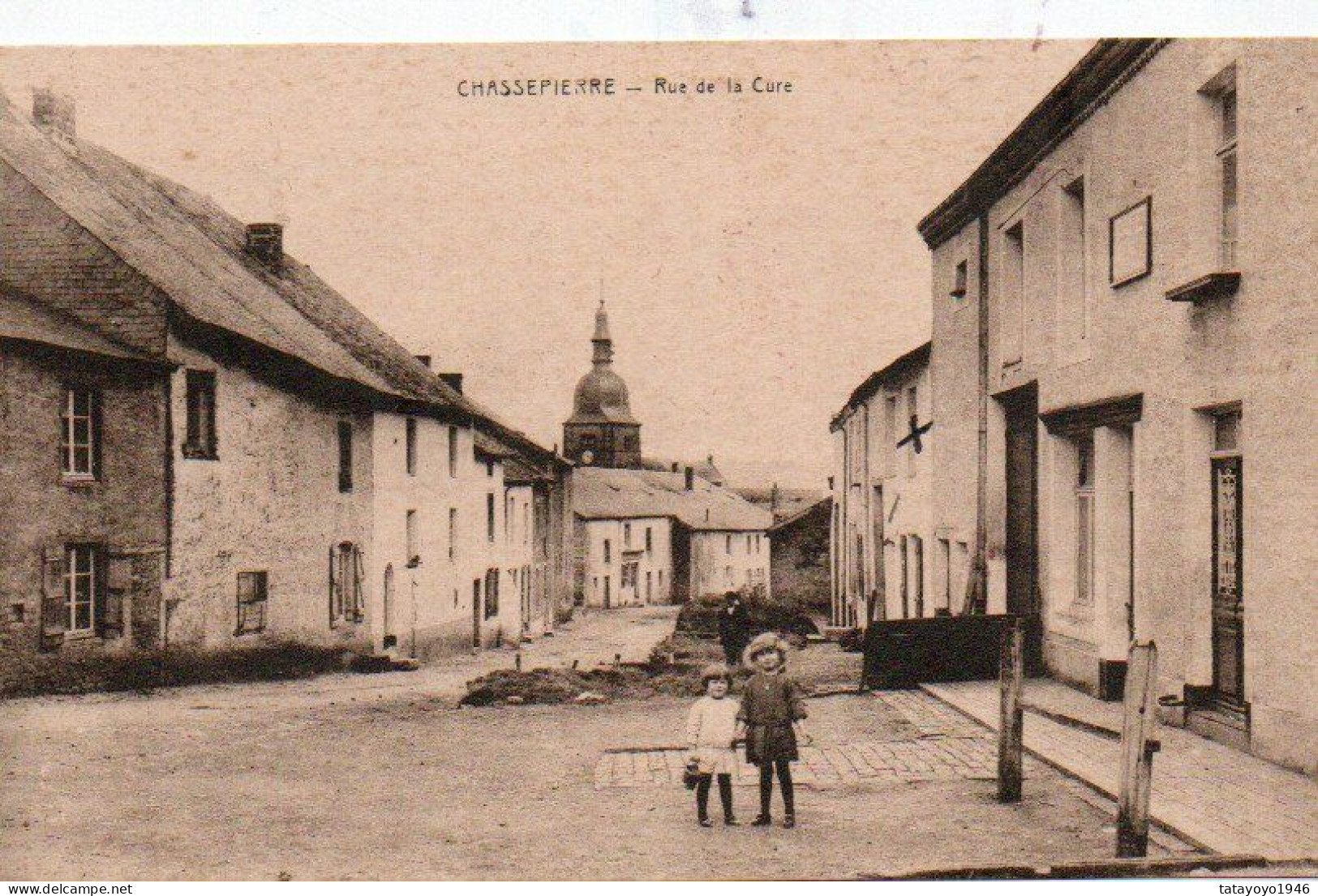 Chassepierre Rue De La Cure N'a Pas Circulé - Chassepierre