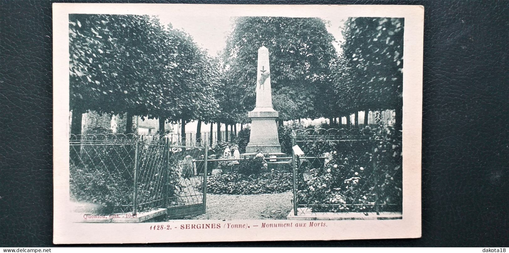 89 , Sergines  , Le Monument Aux Morts - Sergines