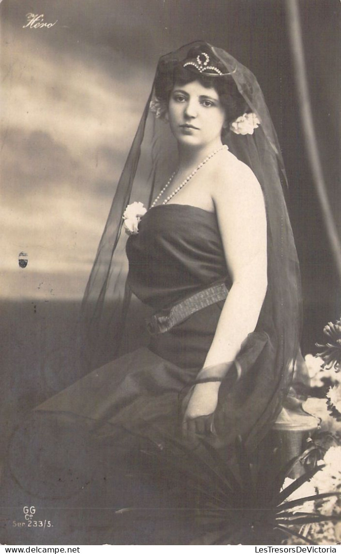 Fantaisie - Femme - Voile - Diadème - Bijou - Collier De Perles - Portrait - Carte Postale Ancienne - Frauen