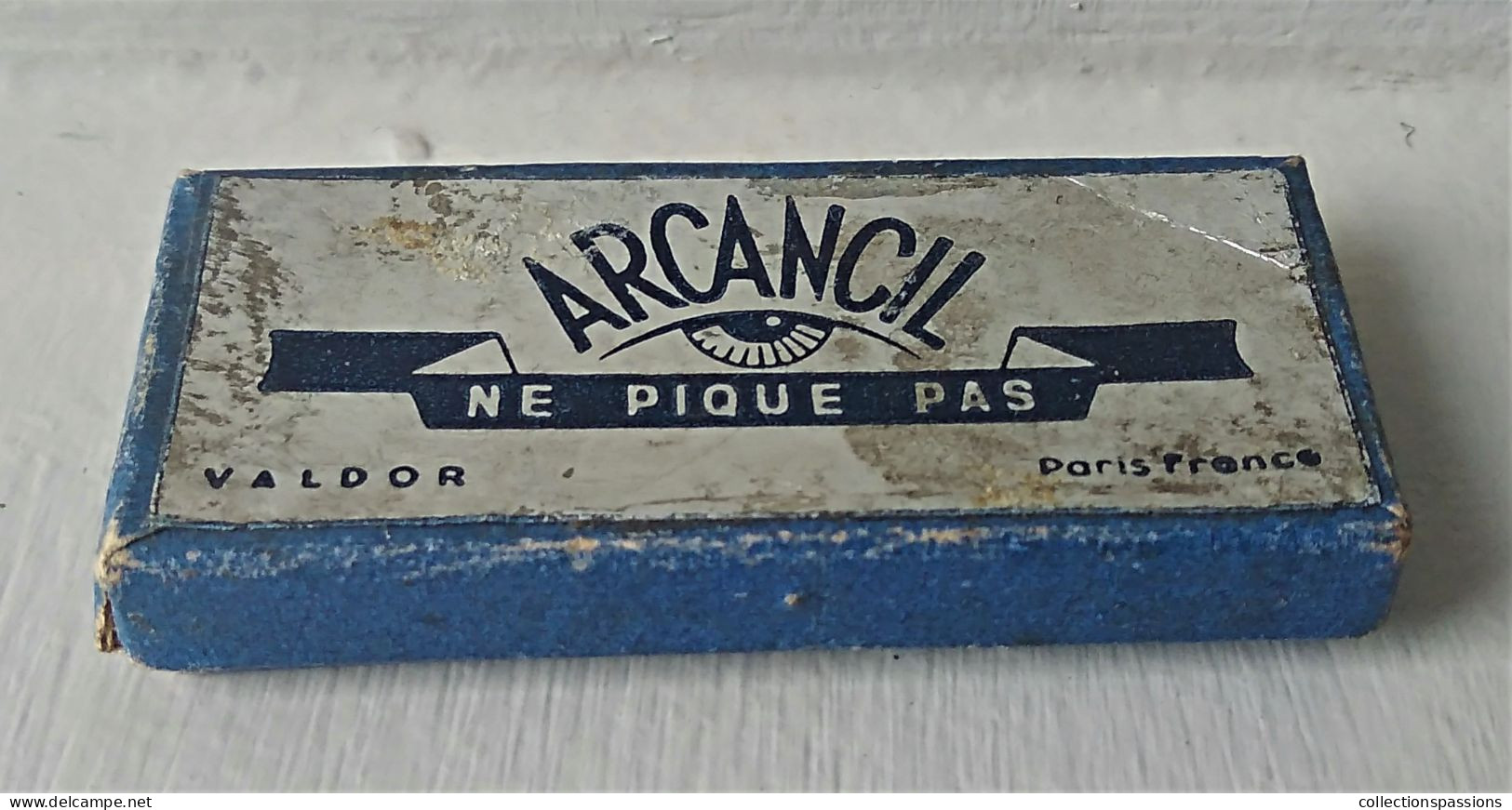 - Ancienne Boite De Fard à Cils - ARCANCIL - Couleur Noir - - Accessoires