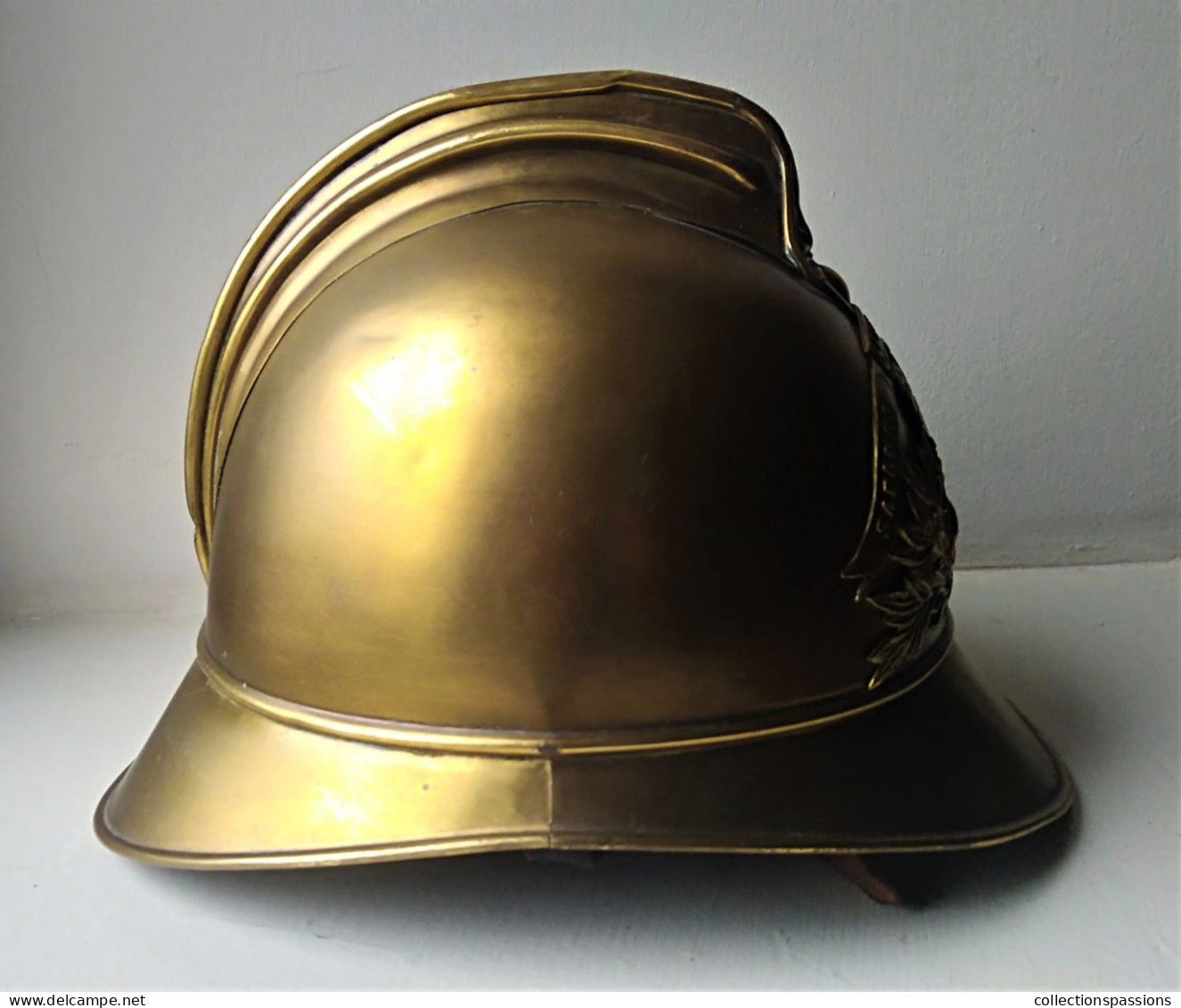 - Casque De Pompier Modèle 1895 De Frebecourt - 88 Vosges - - Casques & Coiffures