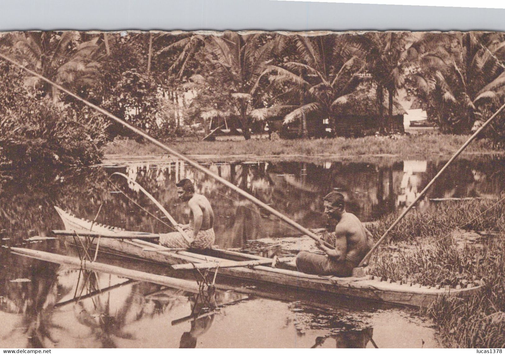 PECHEURS EN PIROGUE AUX ILES SAMOA - Samoa