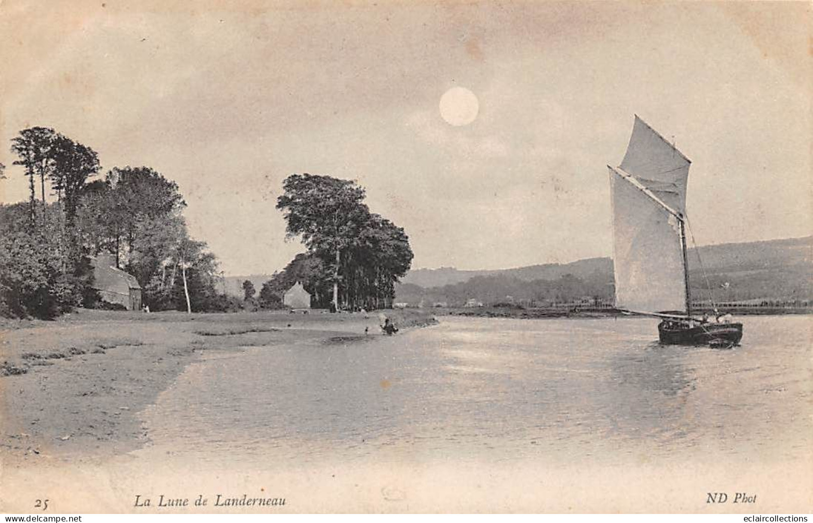 Landerneau            29          La Lune. Bateau à Voiles       N° 25    ( Voir Scan) - Landerneau