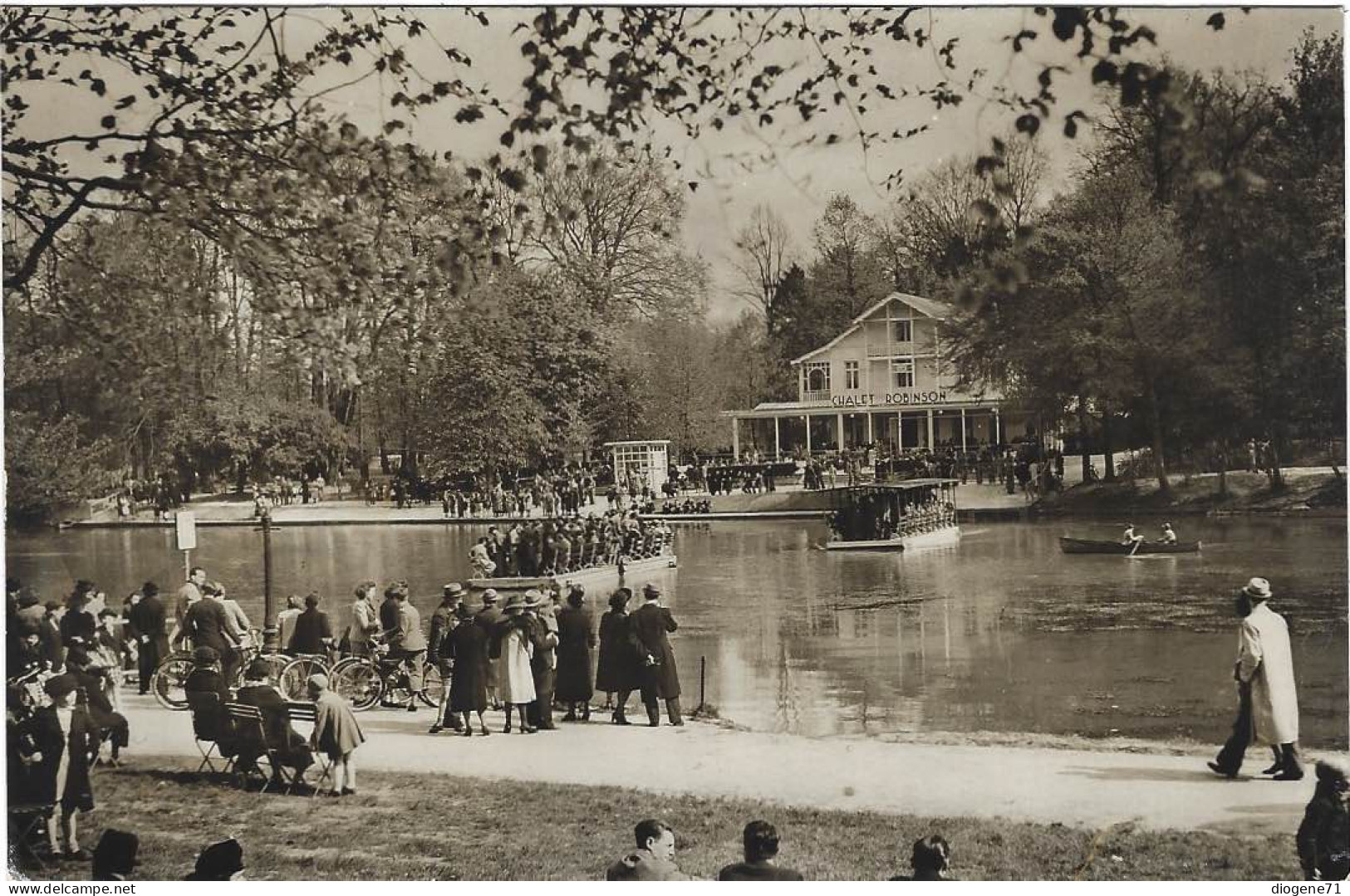 Bruxelles Le Lac Du Bois De La Cambre 1959 Animée - Forêts, Parcs, Jardins