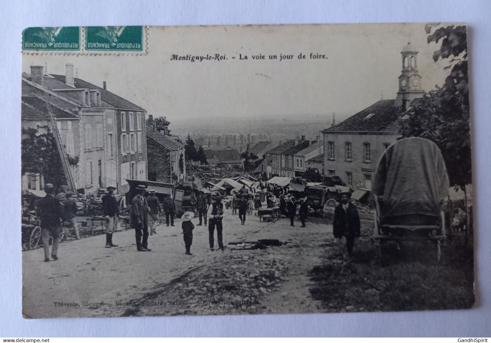 Montigny Le Roi - La Voie Un Jour De Foire - Montigny Le Roi