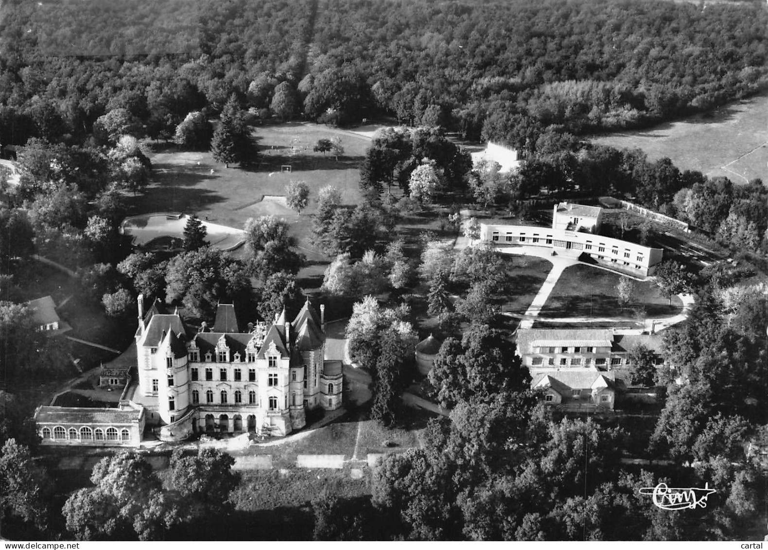 CPM - 86 - VOUNEUIL-sous-BIARD - Vue Générale Du Château De Boivre. - Vouneuil Sous Biard