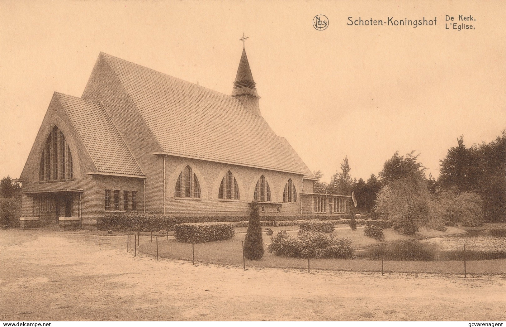 SCHOTEN KONINGSHOF    DE KERK       2 SCANS - Schoten