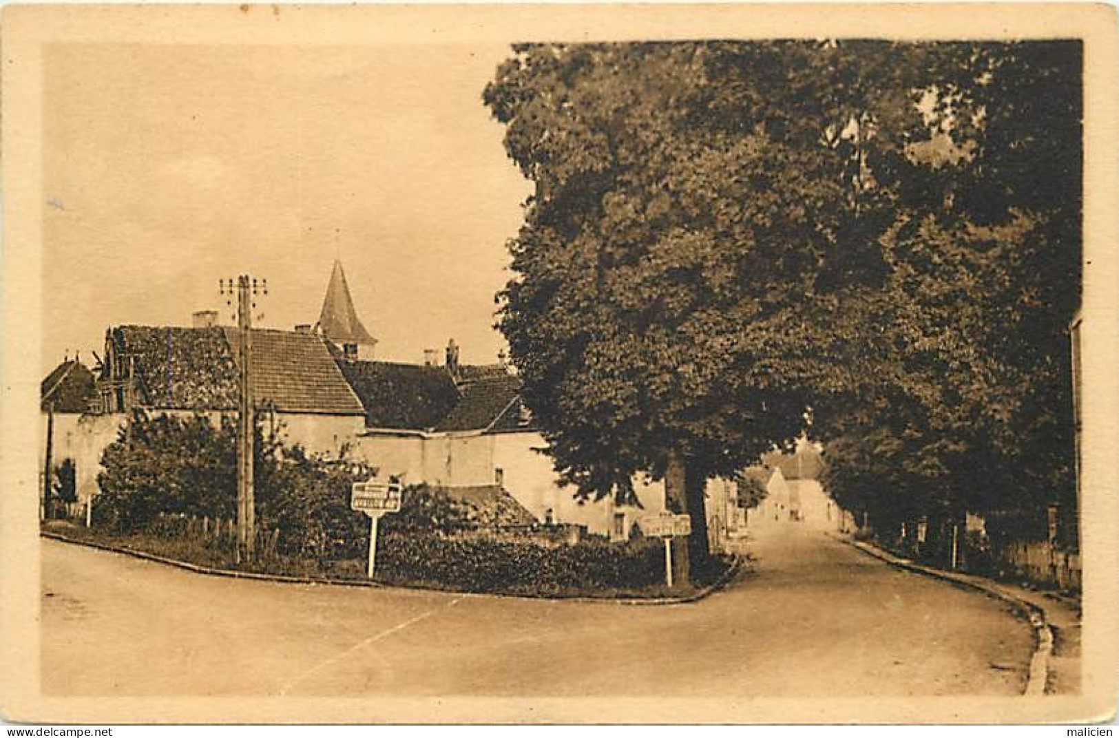 - Yonne - Ref-A803- Courson Les Carrières - Entrée Du Village - - Courson-les-Carrières