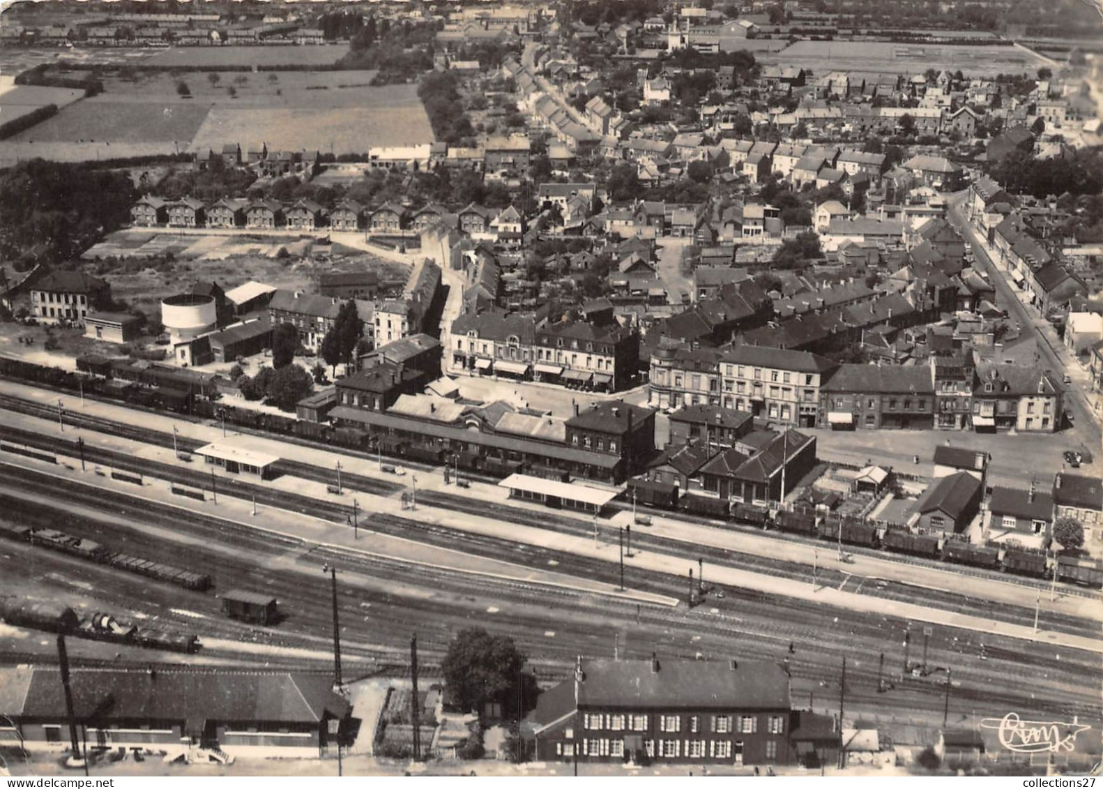 59-AULNOYE-AYMERIES-  VUE AEREINNE GENERALE ET LA GARE - Aulnoye