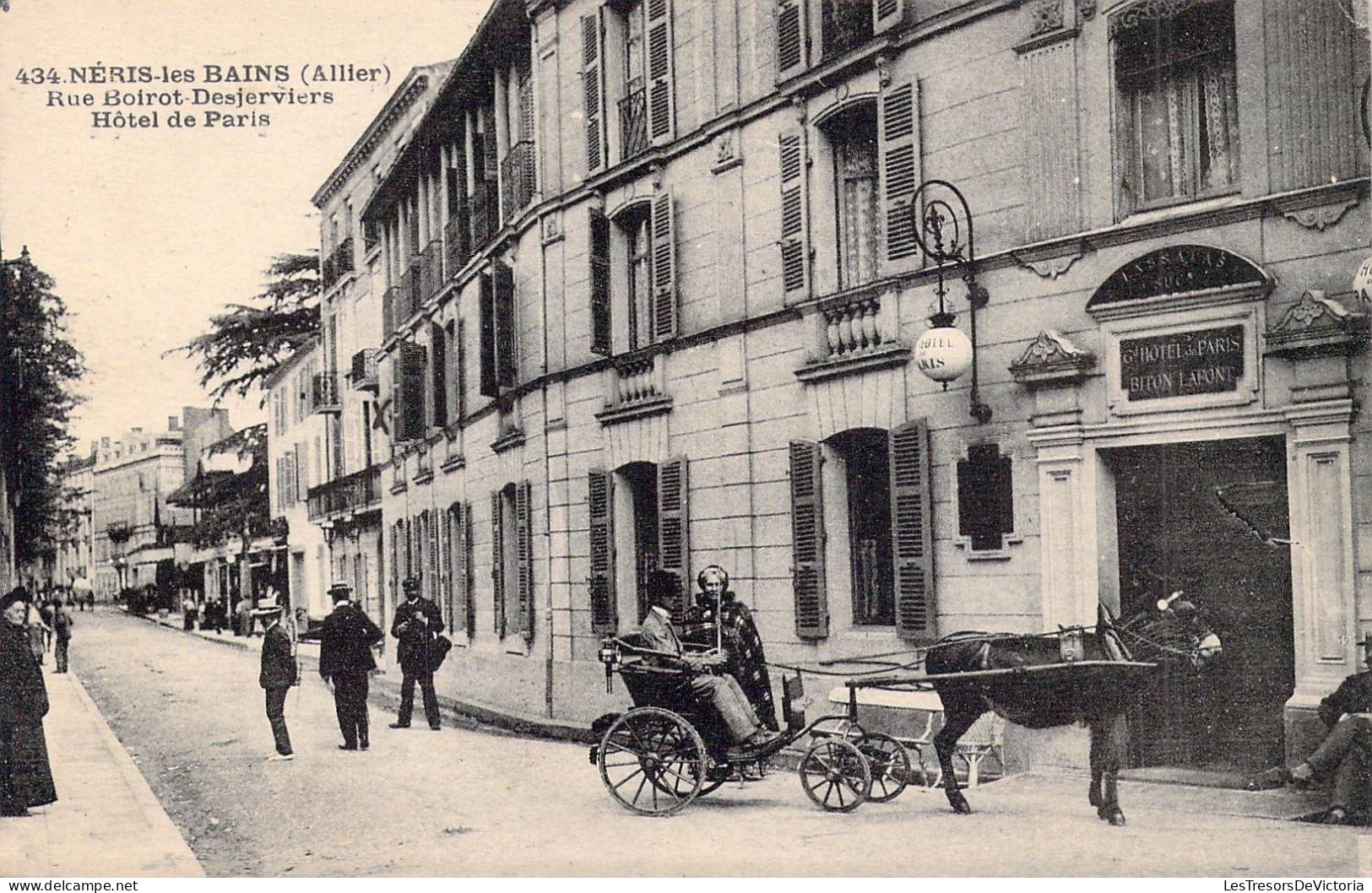 FRANCE - 03 - NERIS LES BAINS - Rue Boirot Desjerviers - Hôtel De Paris - Carte Postale Ancienne - Neris Les Bains