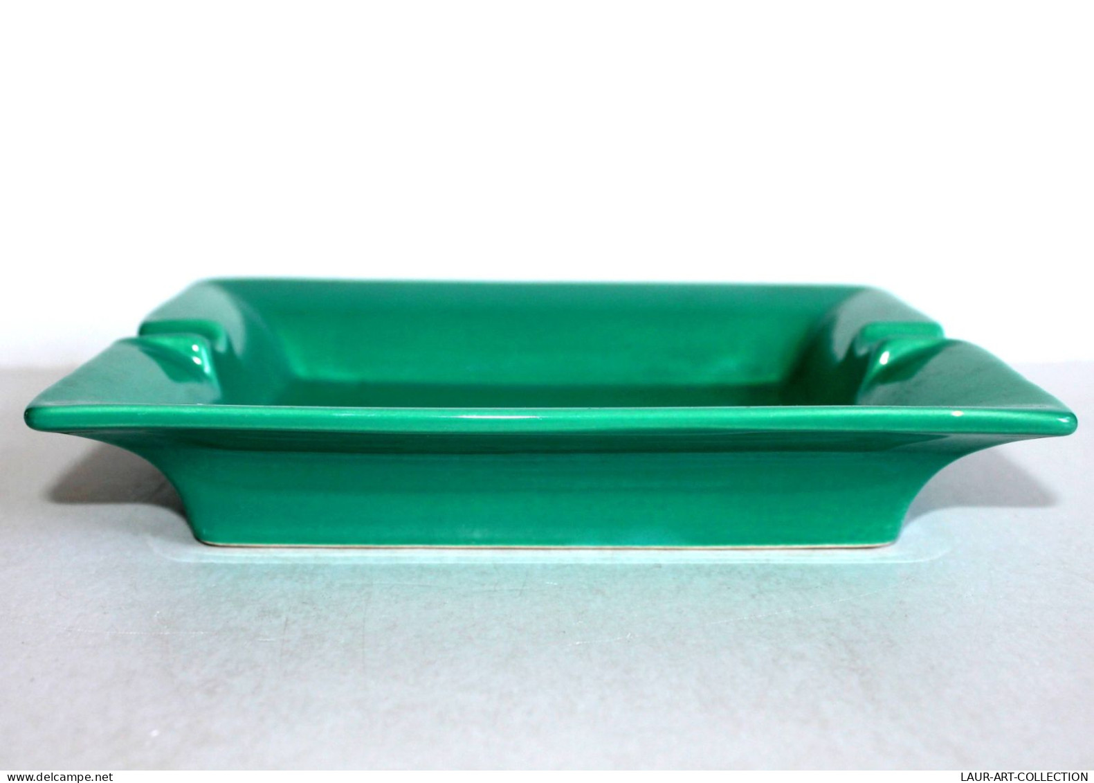 JOLI ANCIEN GRAND CENDRIER VINTAGE En FAIENCE VERT EMERAUDE VERNIS 19x15,5x3,5cm / OBJET DU FUMEUR TABAC (1505.11) - Porcellana