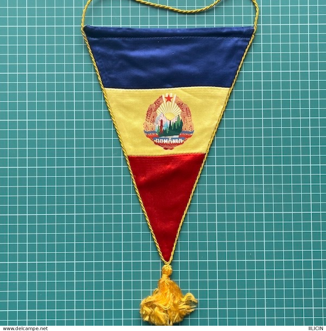 Flag Pennant Banderín ZA000581 - Football Soccer Romania Association Federation Union - Habillement, Souvenirs & Autres