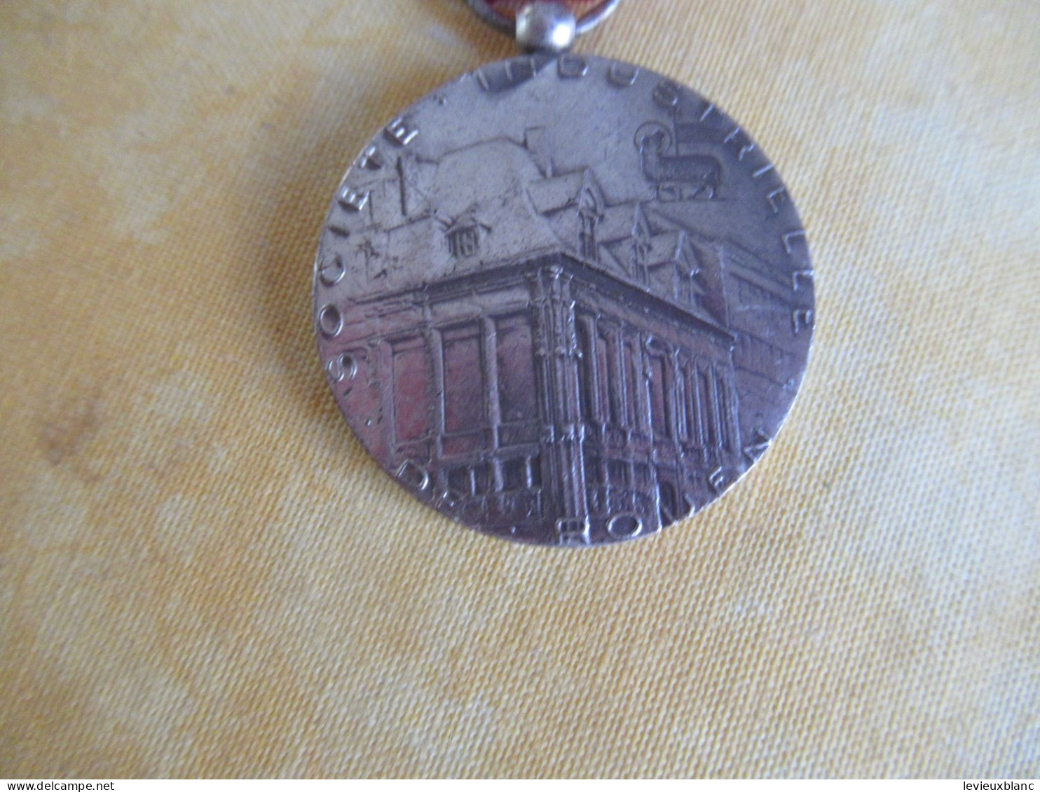 Médaille / Société Industrielle De Rouen / Conscience - Fidélité / Bronze Argenté/ Vers 1920 - 1950               MED460 - Francia